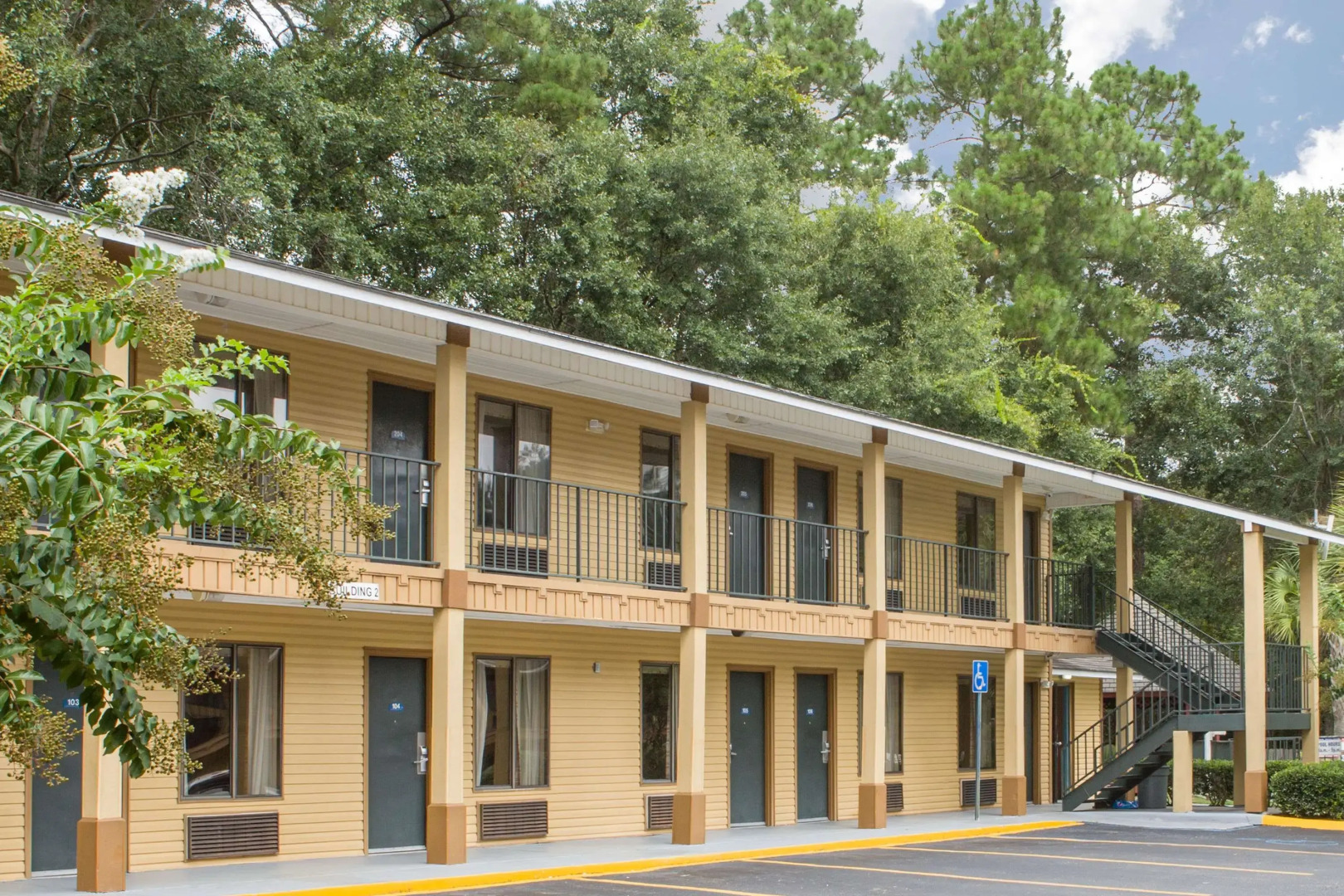 Howard Johnson by Wyndham Dothan