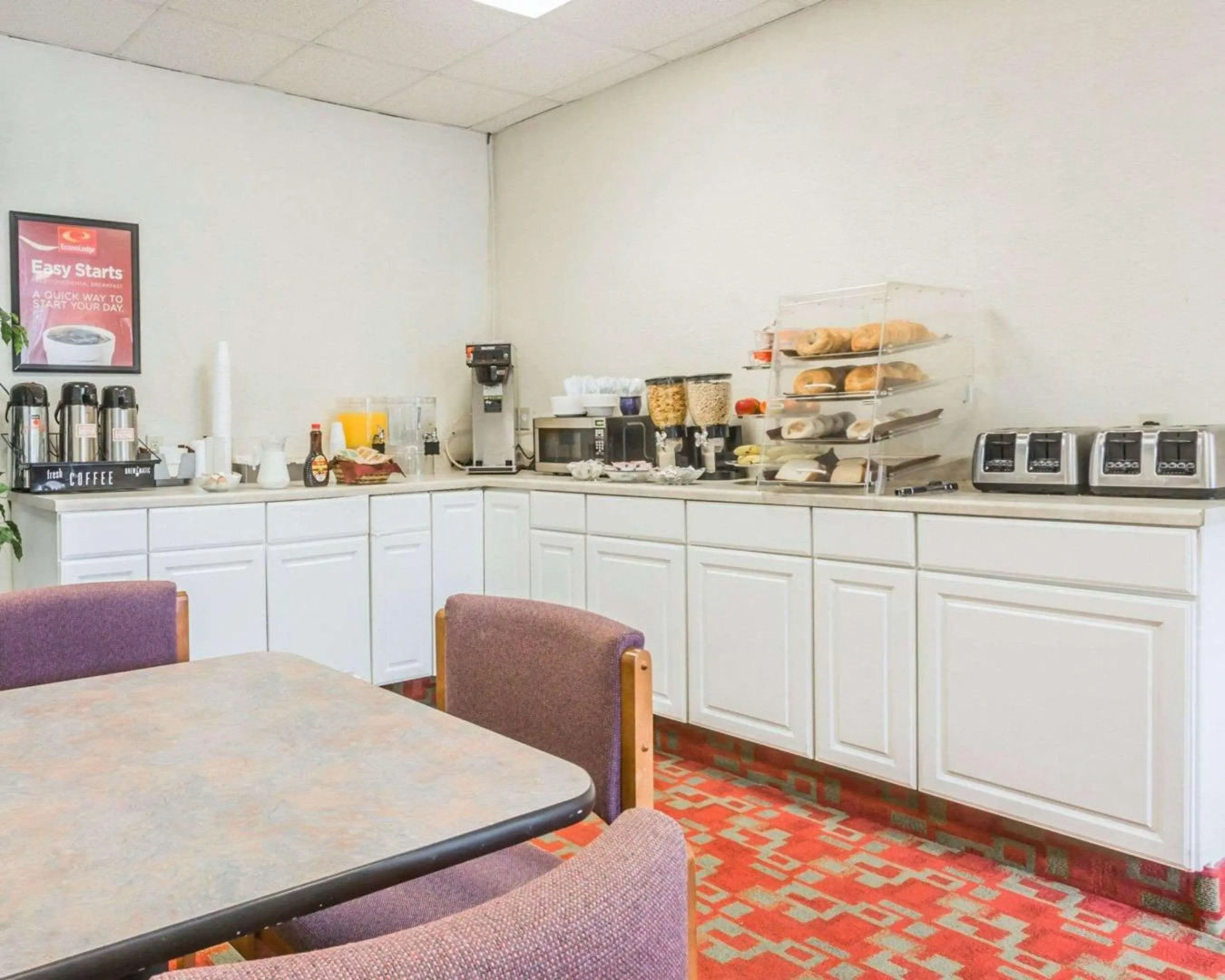 Econo Lodge Near Stewart International Airport