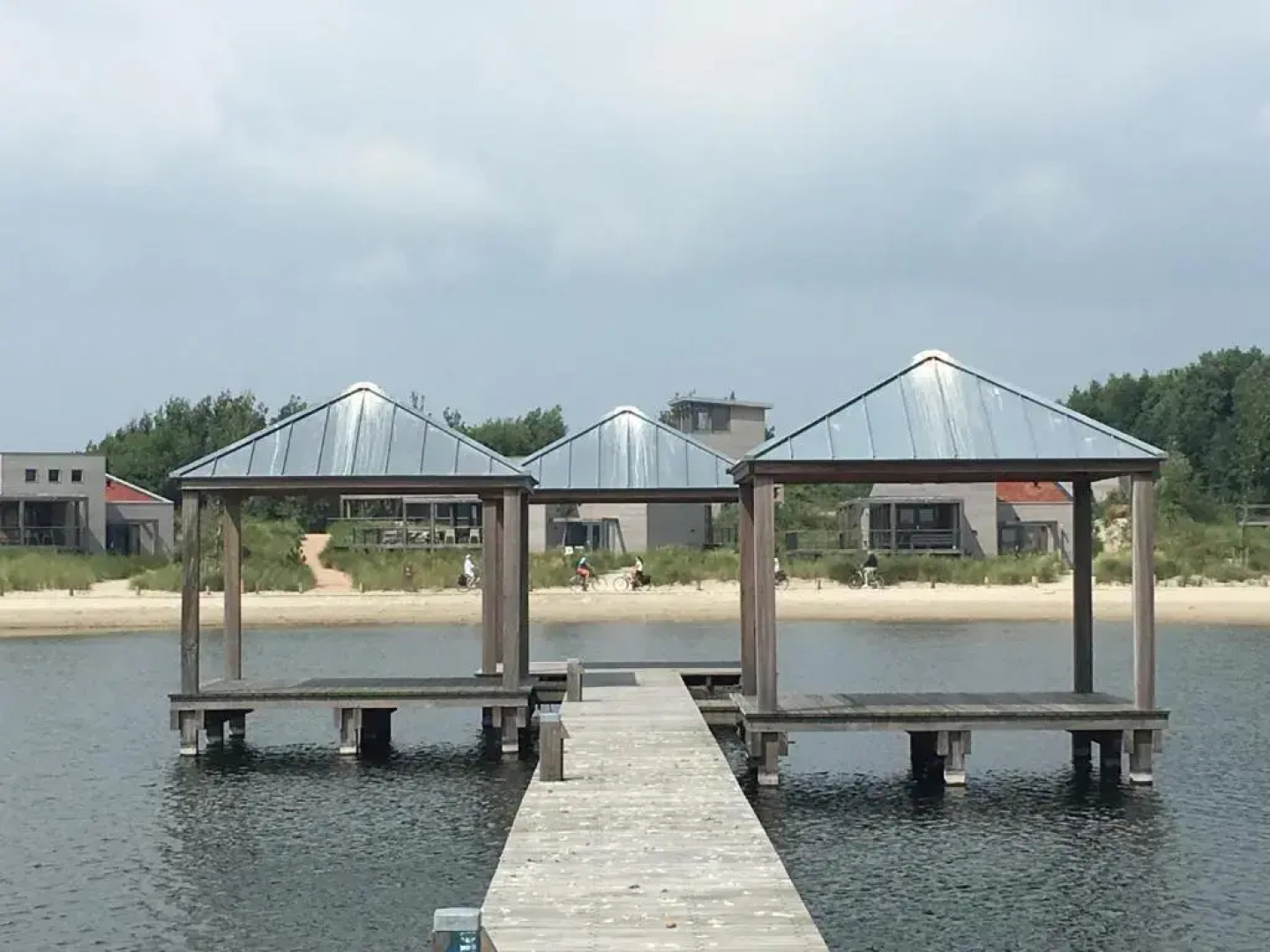 Oasis Punt-West Hotel & Beach Resort