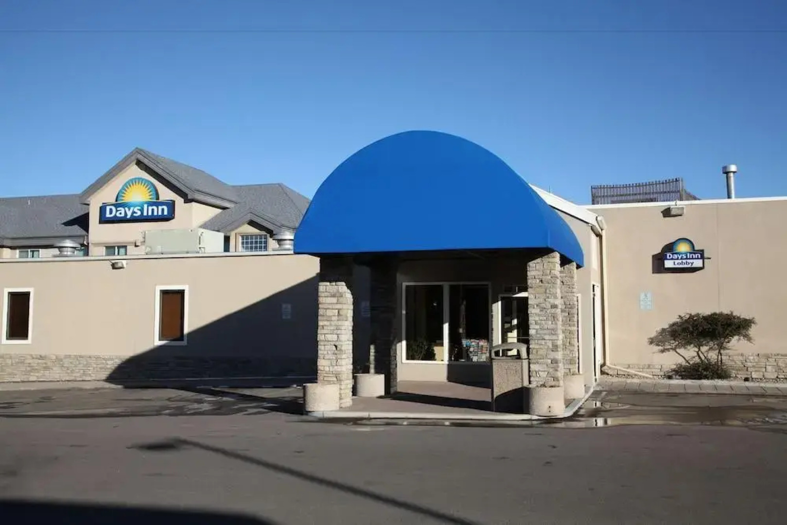 Days Inn & Suites by Wyndham Golden/Denver West