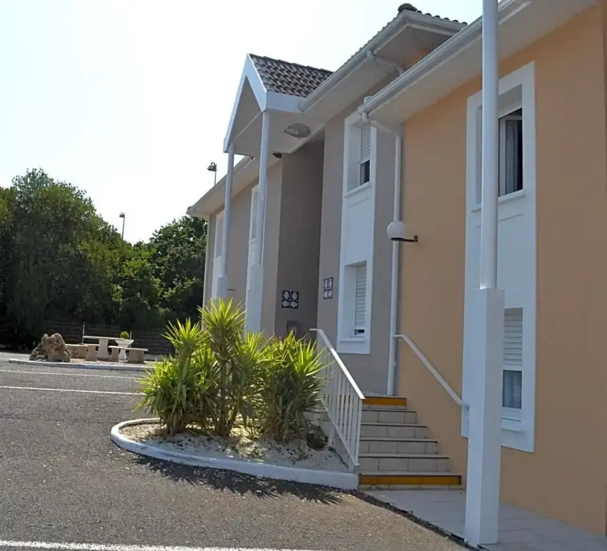 Hôtel Formules Club 2