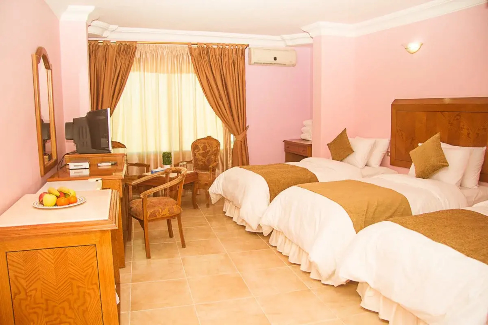 Al Anbat Midtown Hotel