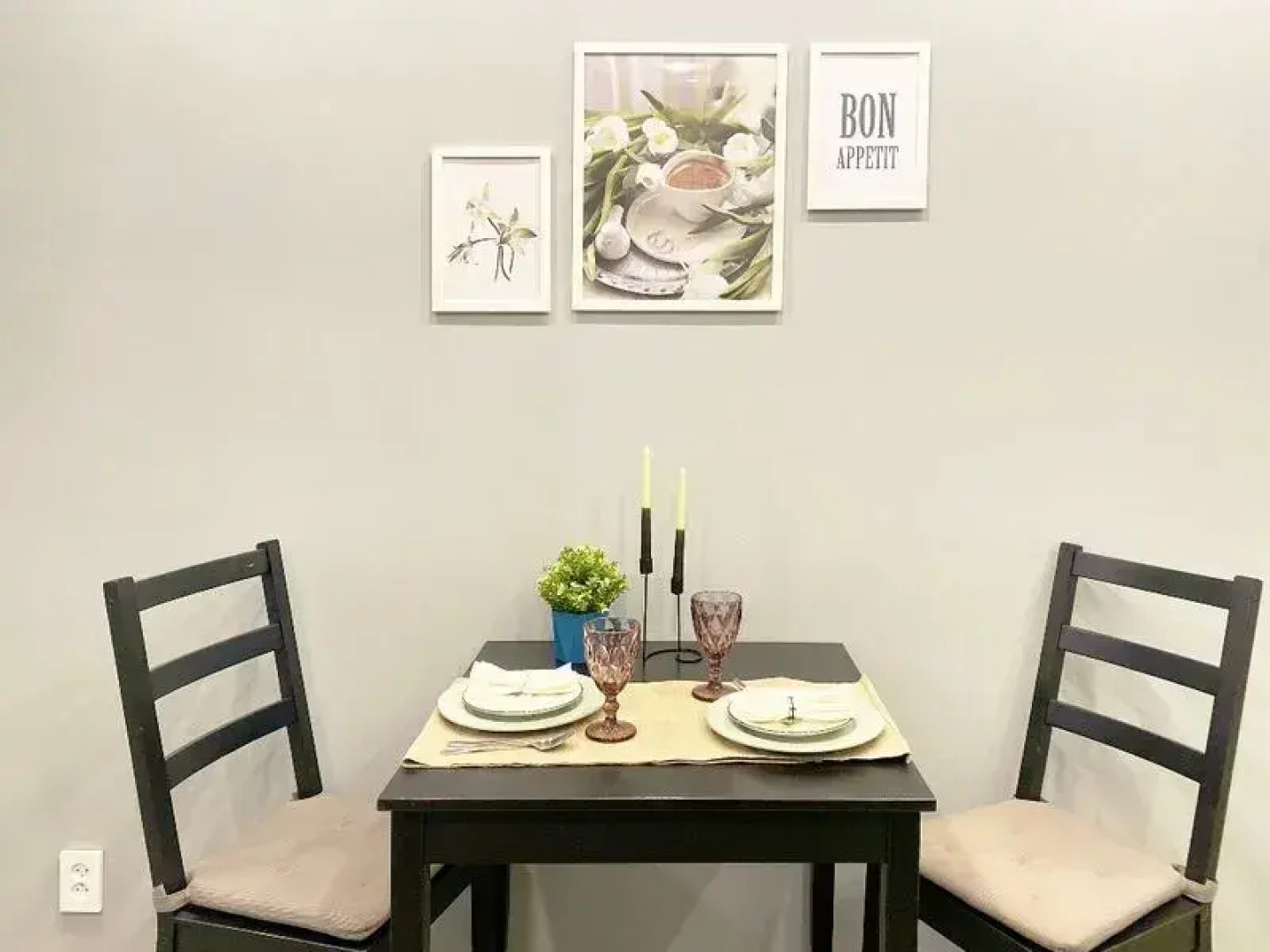 Two pillows on street Sverdlova, 60 (Business)