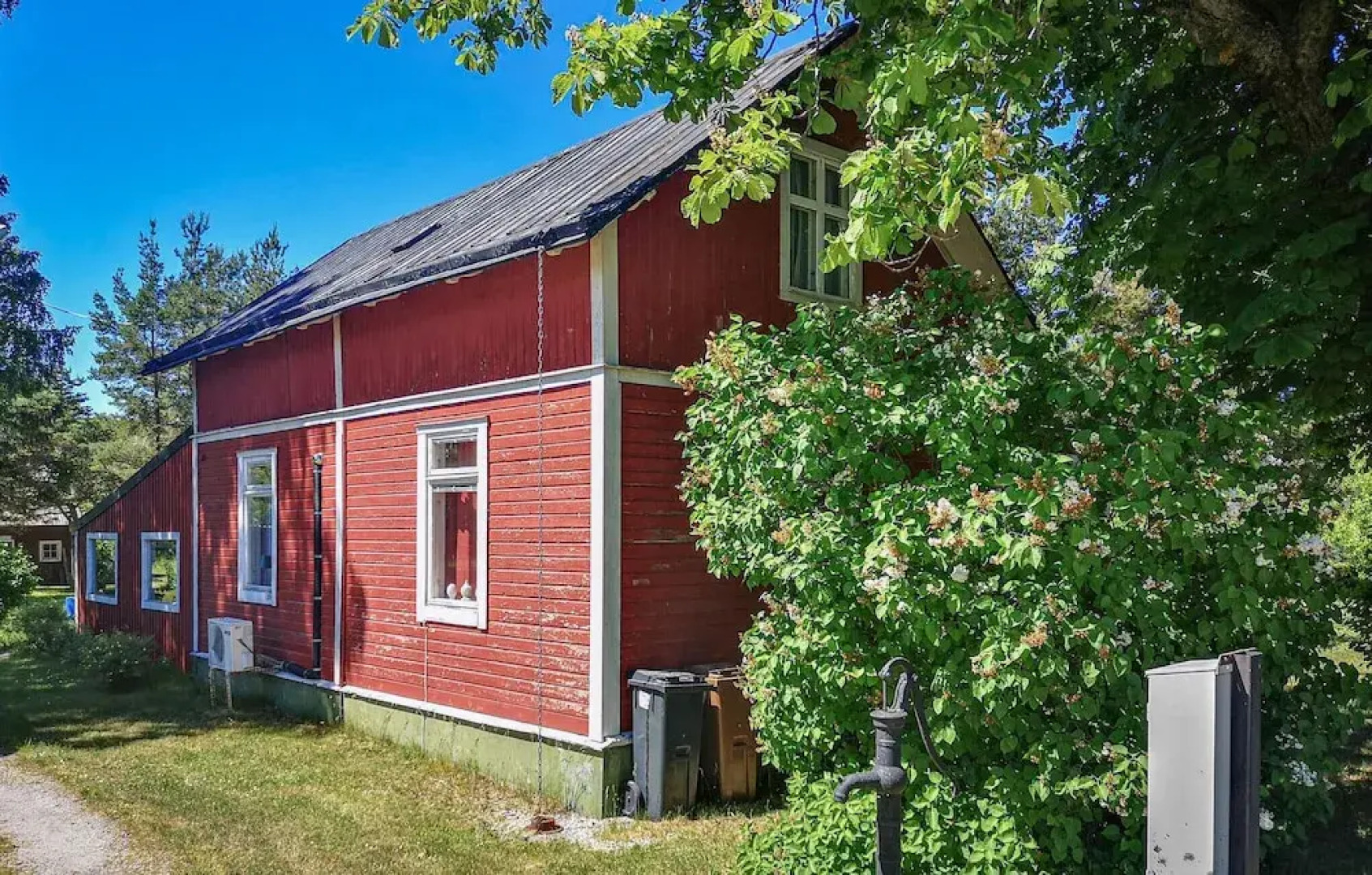 Nice Home in Klintehamn With 4 Bedrooms and Wifi