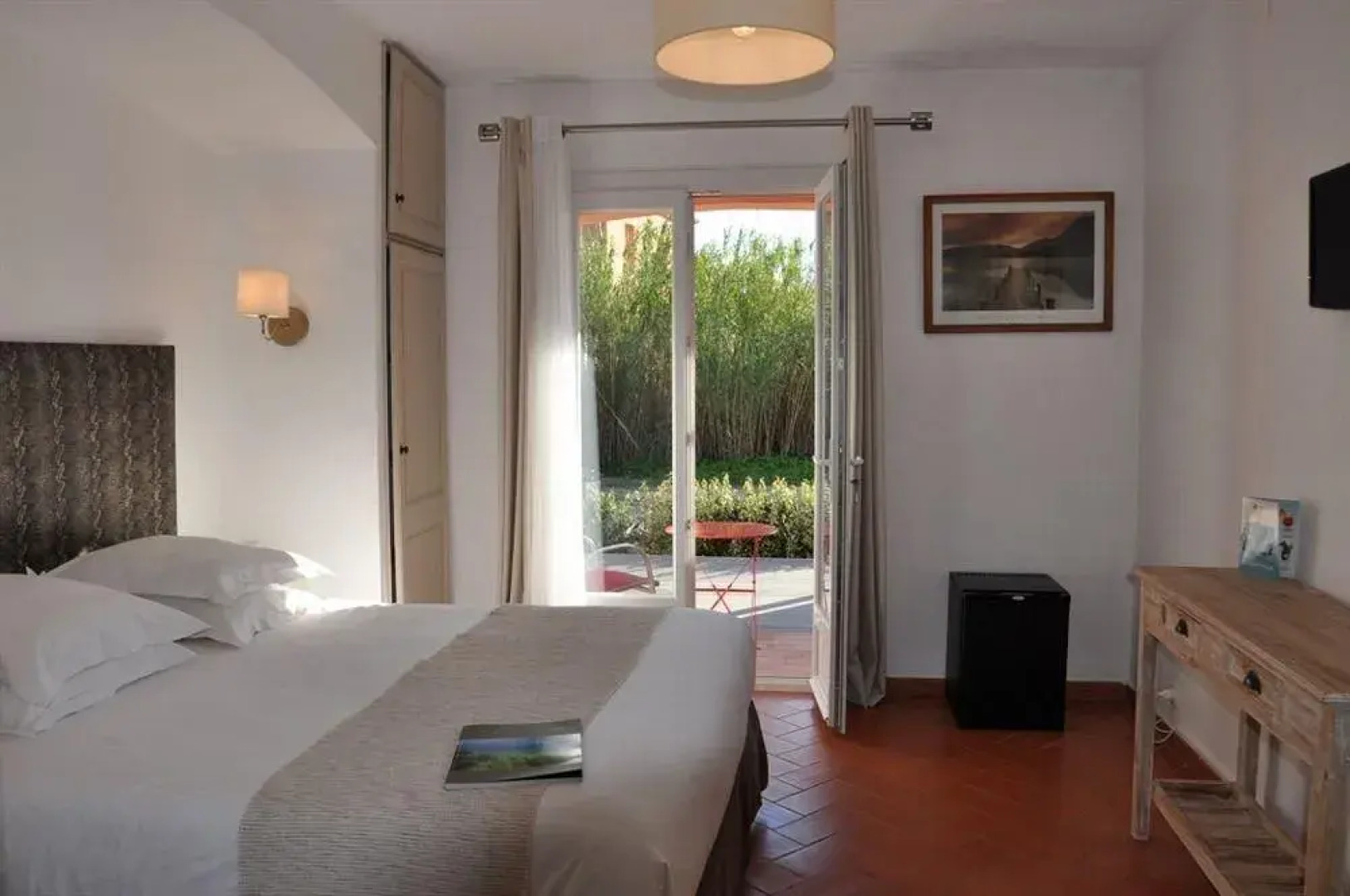 Hôtel de la Vierge Noire