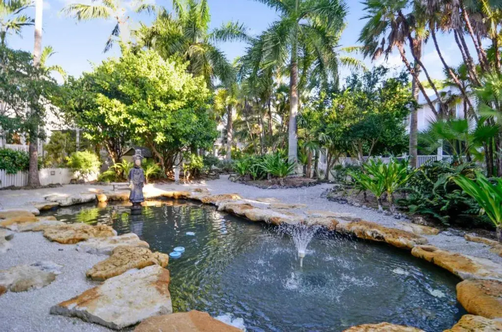 Wind Swept by Avantstay Patio, Outdoor Dining, BBQ and Shared Pool