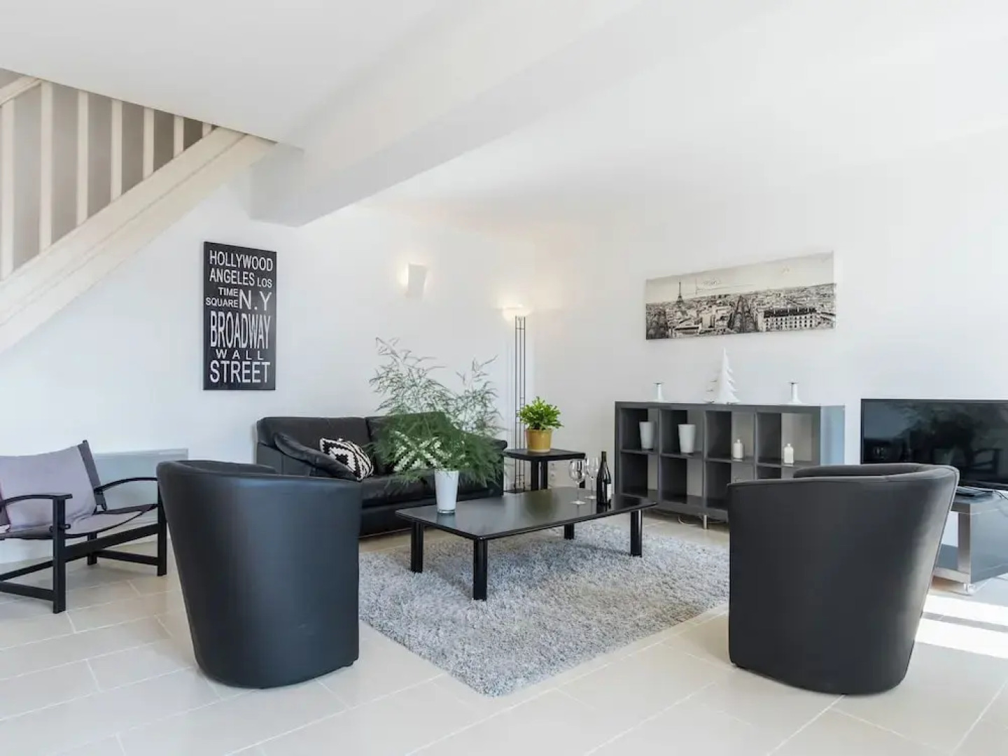 Luxury Holiday Home With Lawn in Beaumont-en-véron Near Chinon