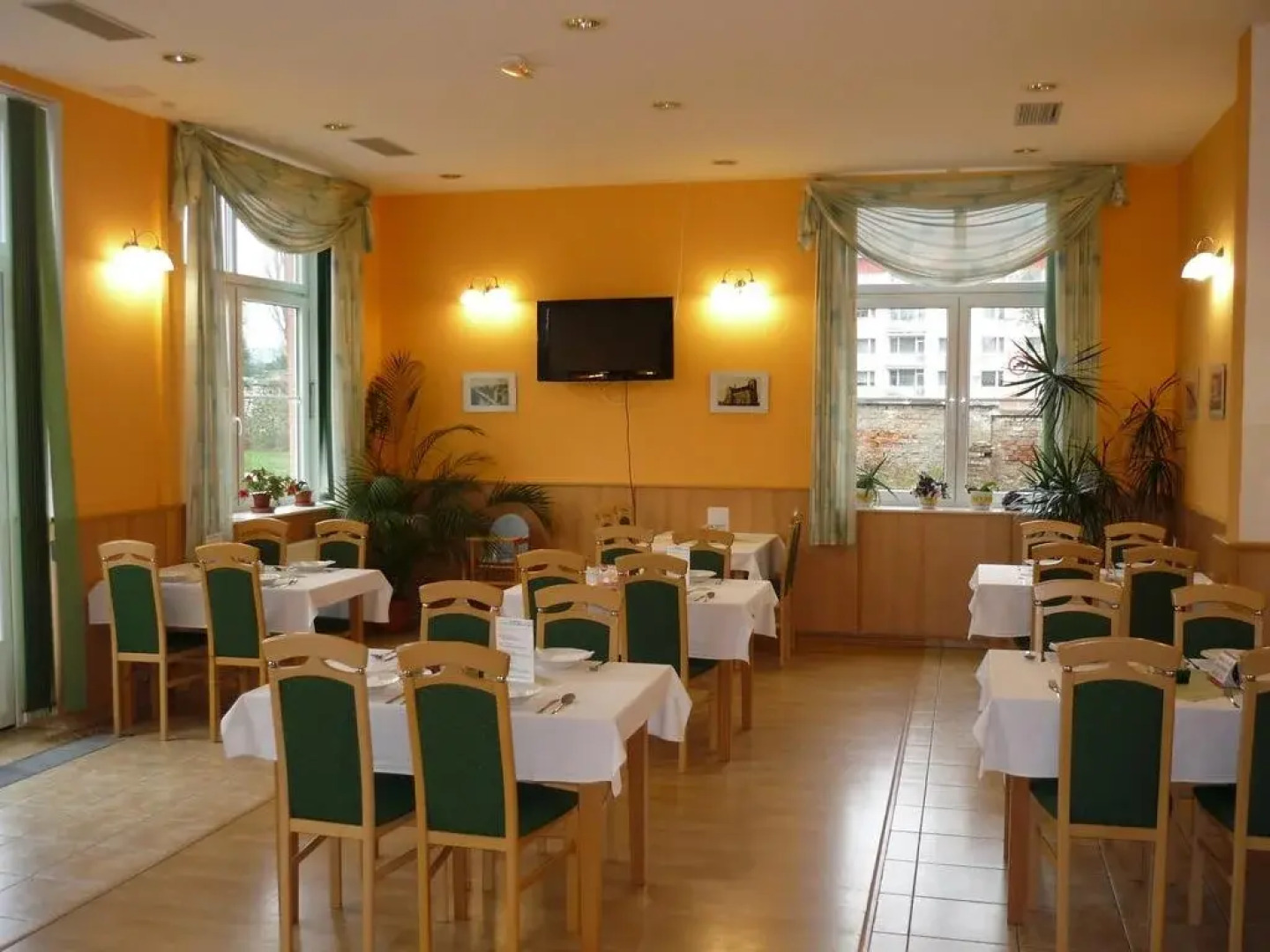 Vzdělávací Středisko a Hotel