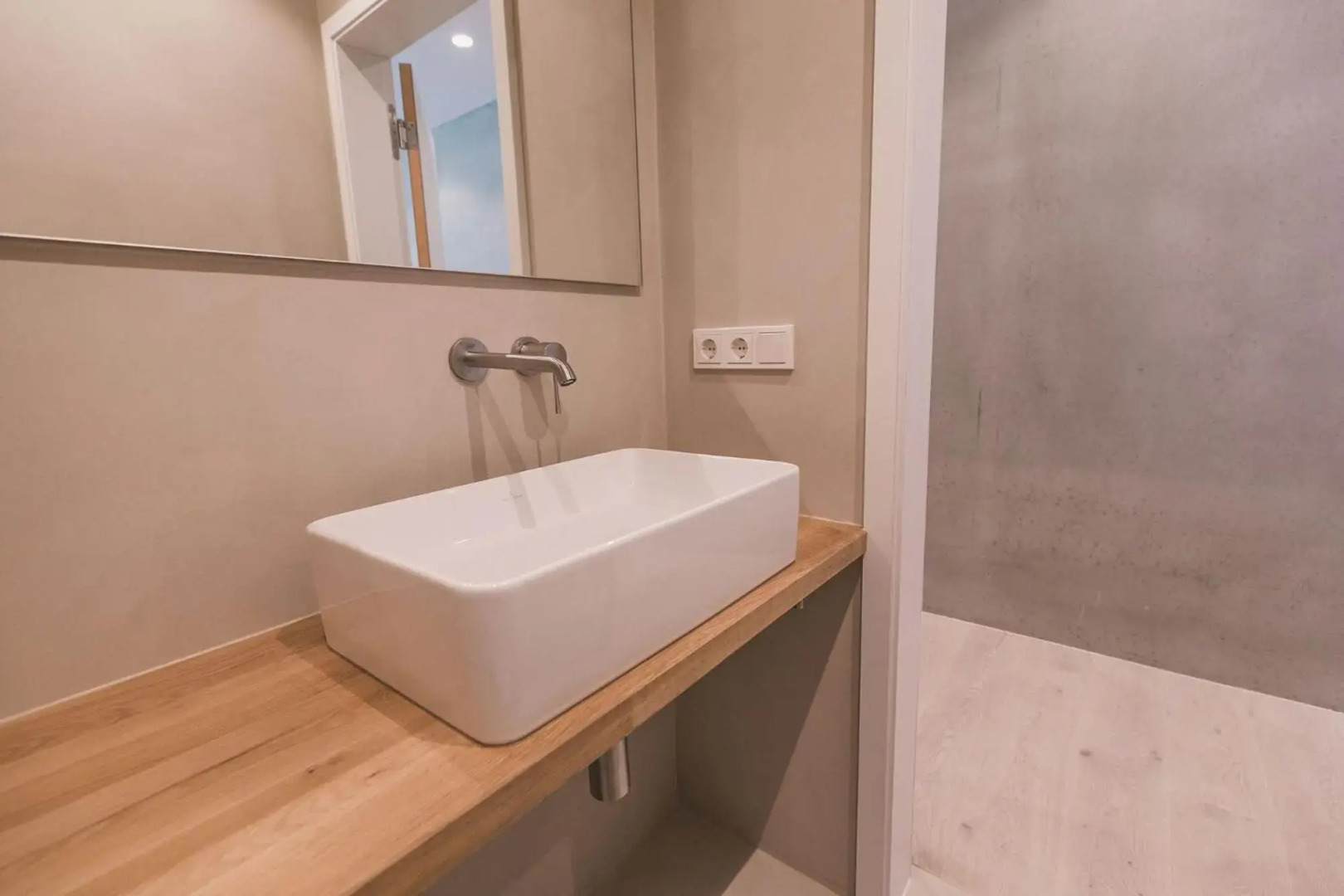 STEILLAGE - Design Moselsuiten mit Panoramablick und SPA