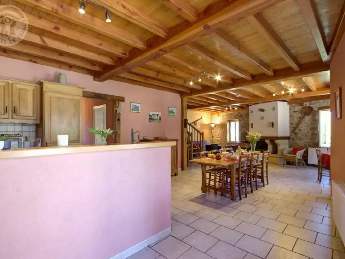 Gîte Saint-Romain-d'Urfé, 5 pièces, 9 personnes - FR-1-496-36