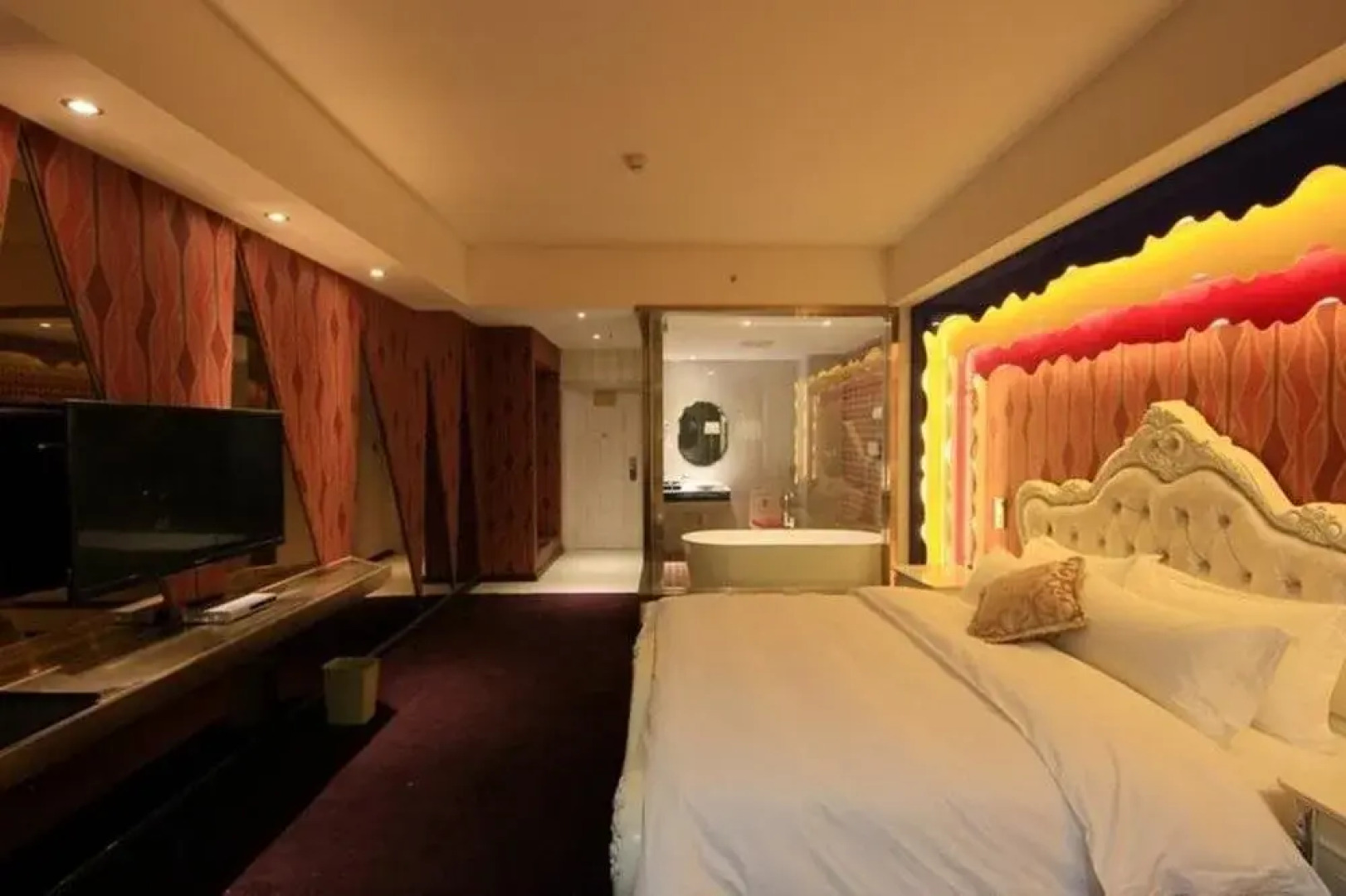 Luoyang Mubin Business Hotel