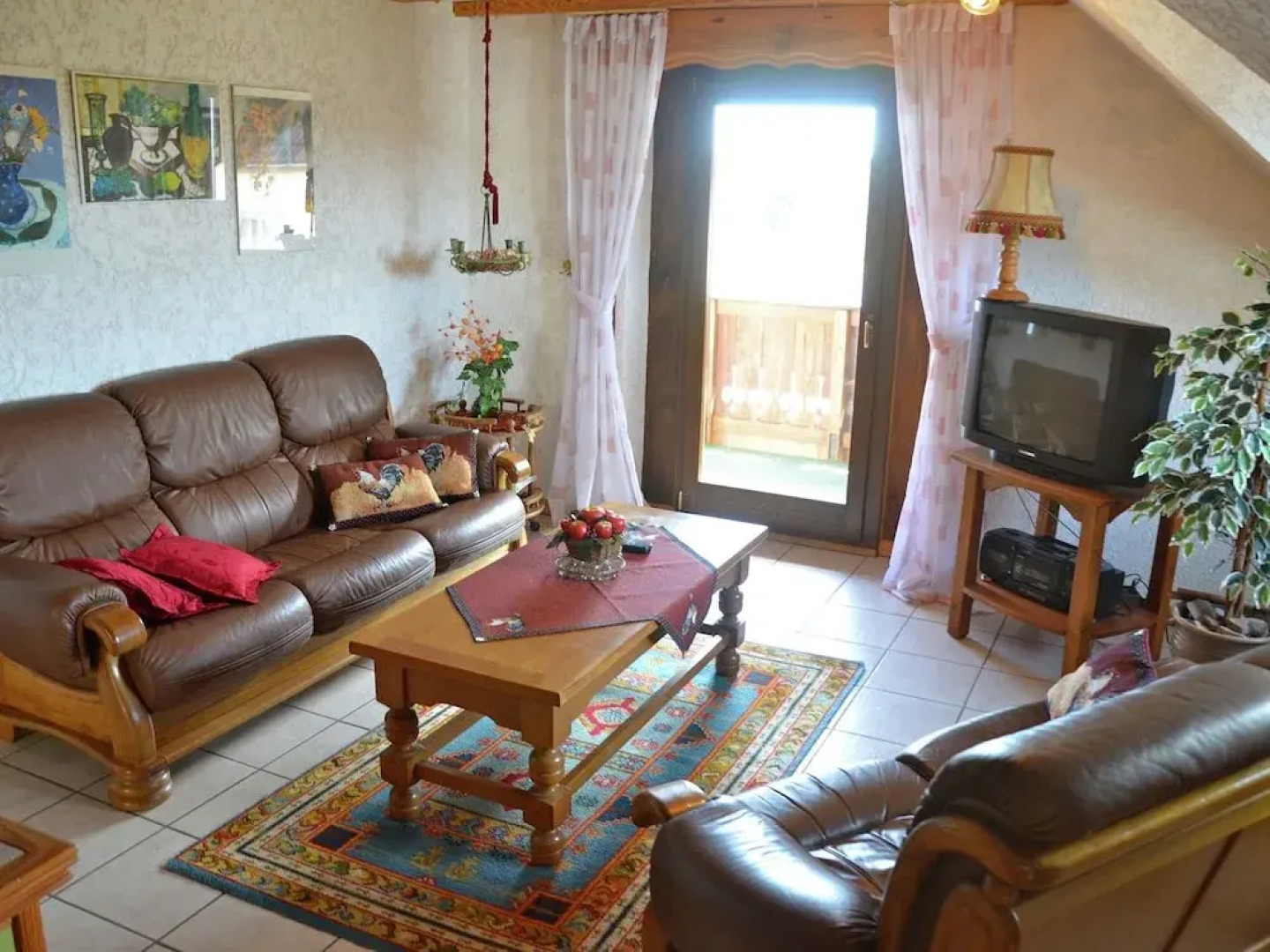 Warm Apartment In Bombogen With Private Parking