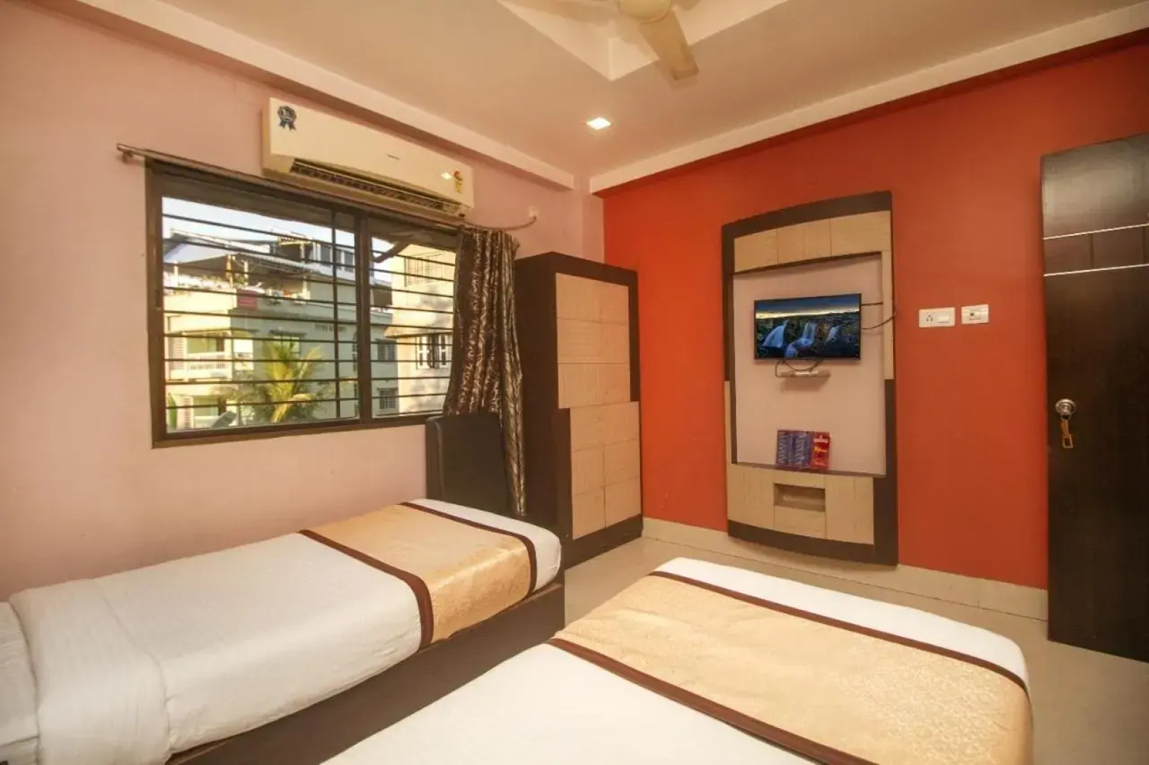 OYO Rooms Pradhan Nagar