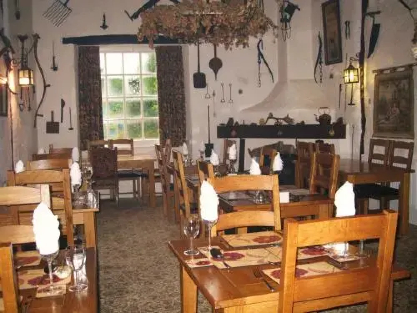 The Barn And Pinn Cottage