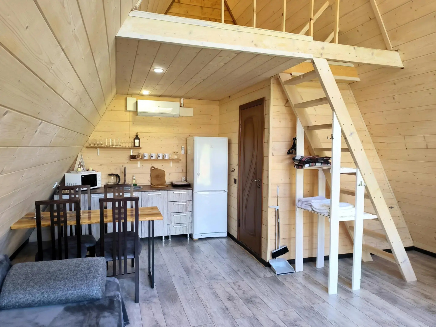 Дача у горы