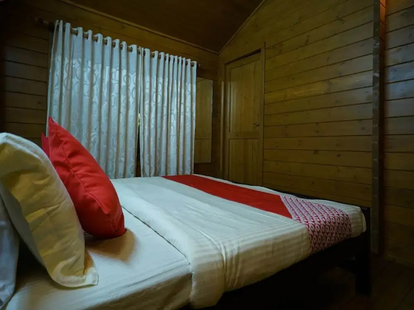 OYO 14514 Home Riverside Cottage Vyttila