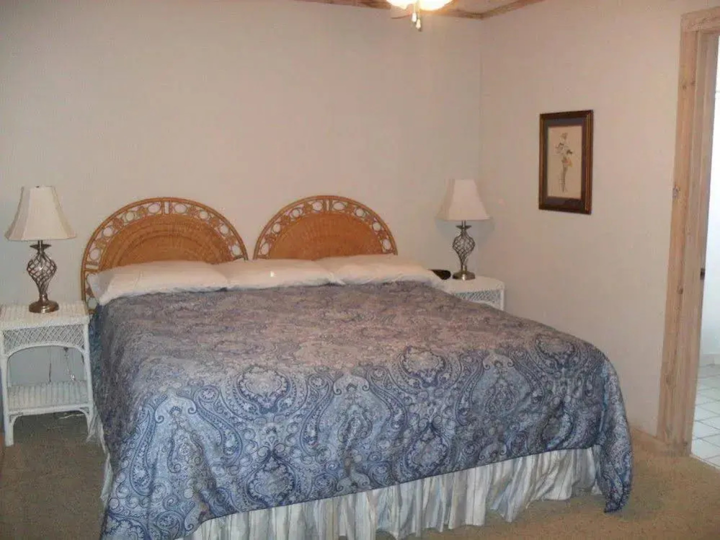 Inner Island Condos by Island Services