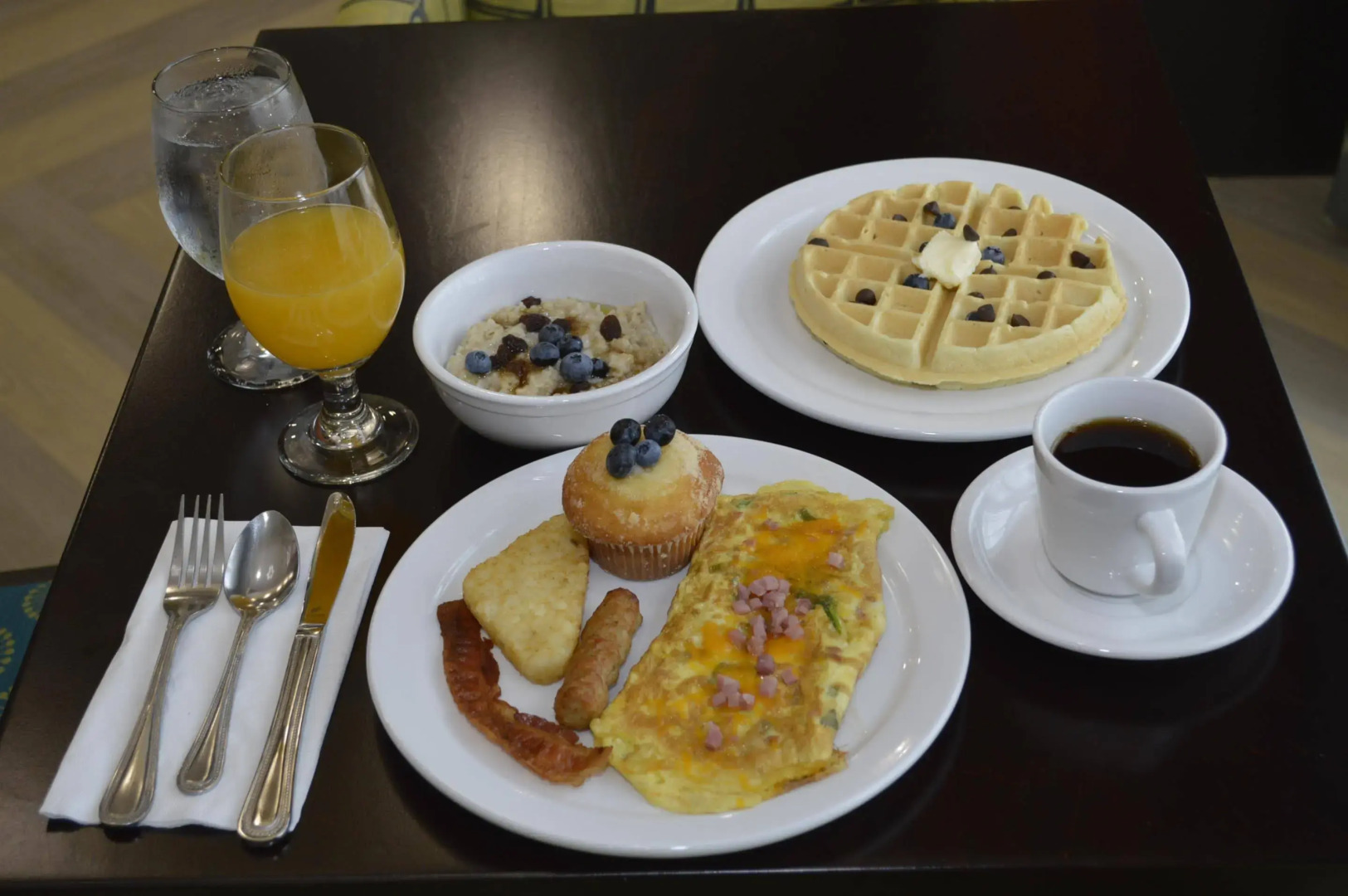 Best Western Premier Ashton Suites-Willowbrook