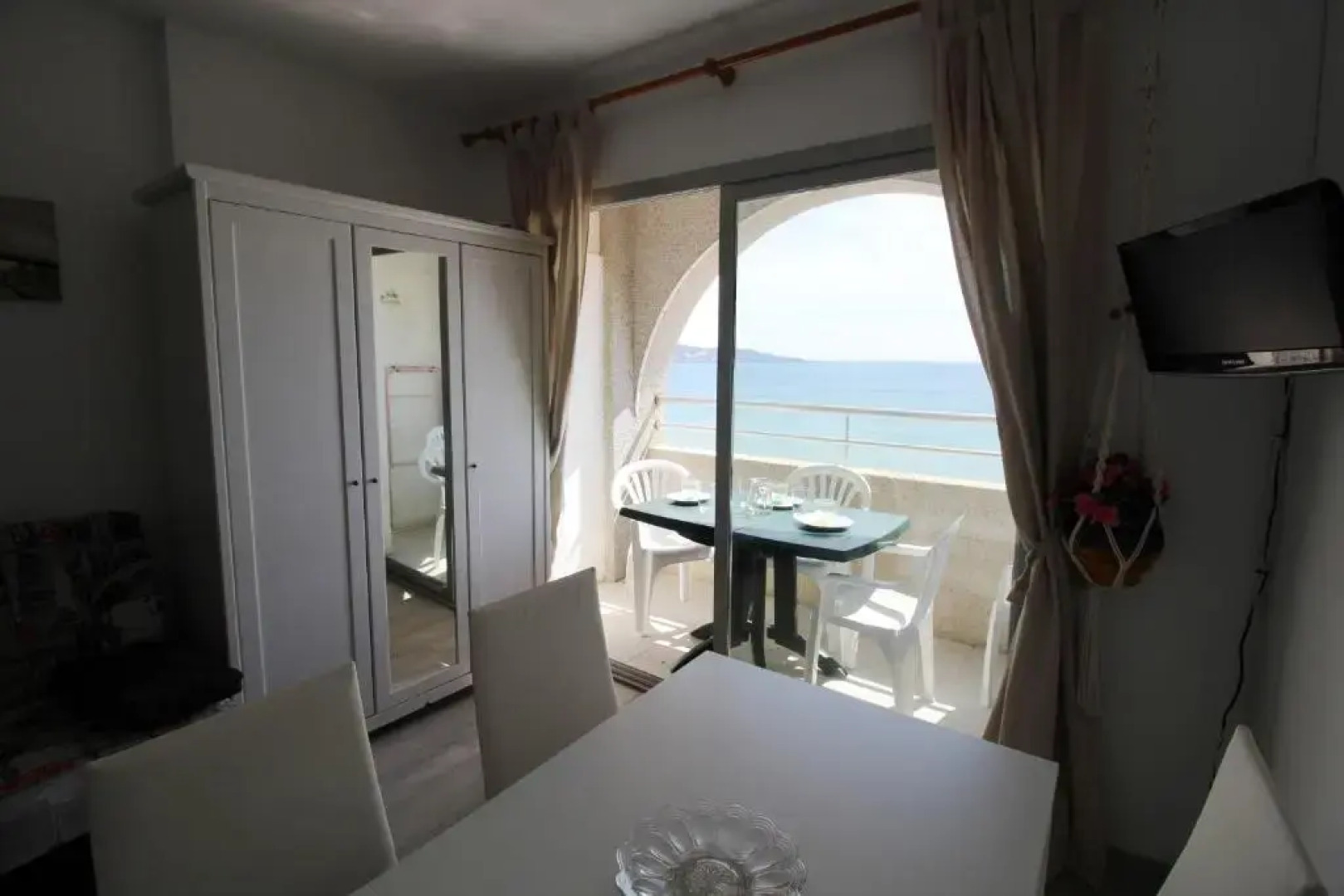 BASIC COMFORT Estudio Miami 17º