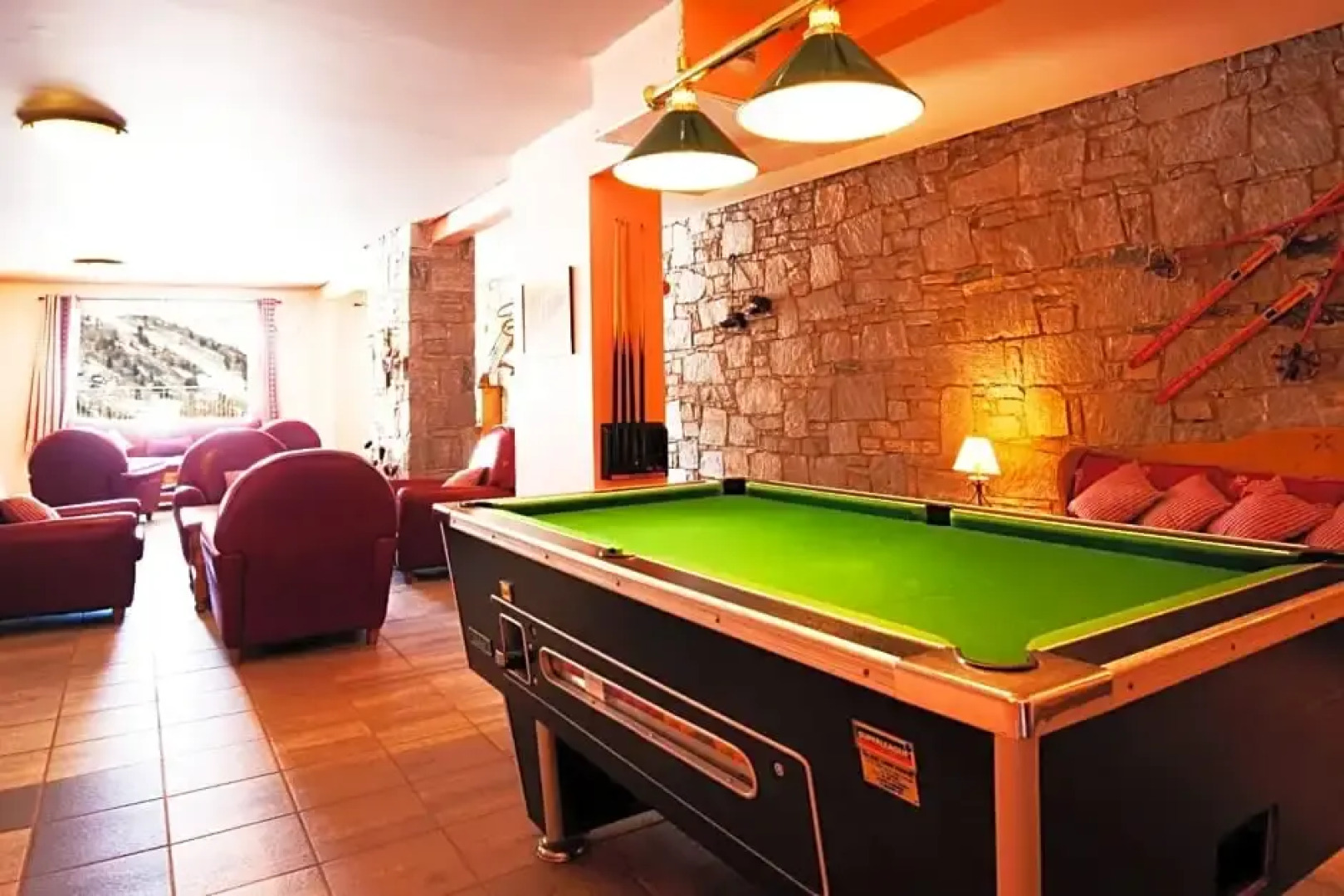 Skissim Select - Chalets Le Grand Panorama II 3* by Travelski