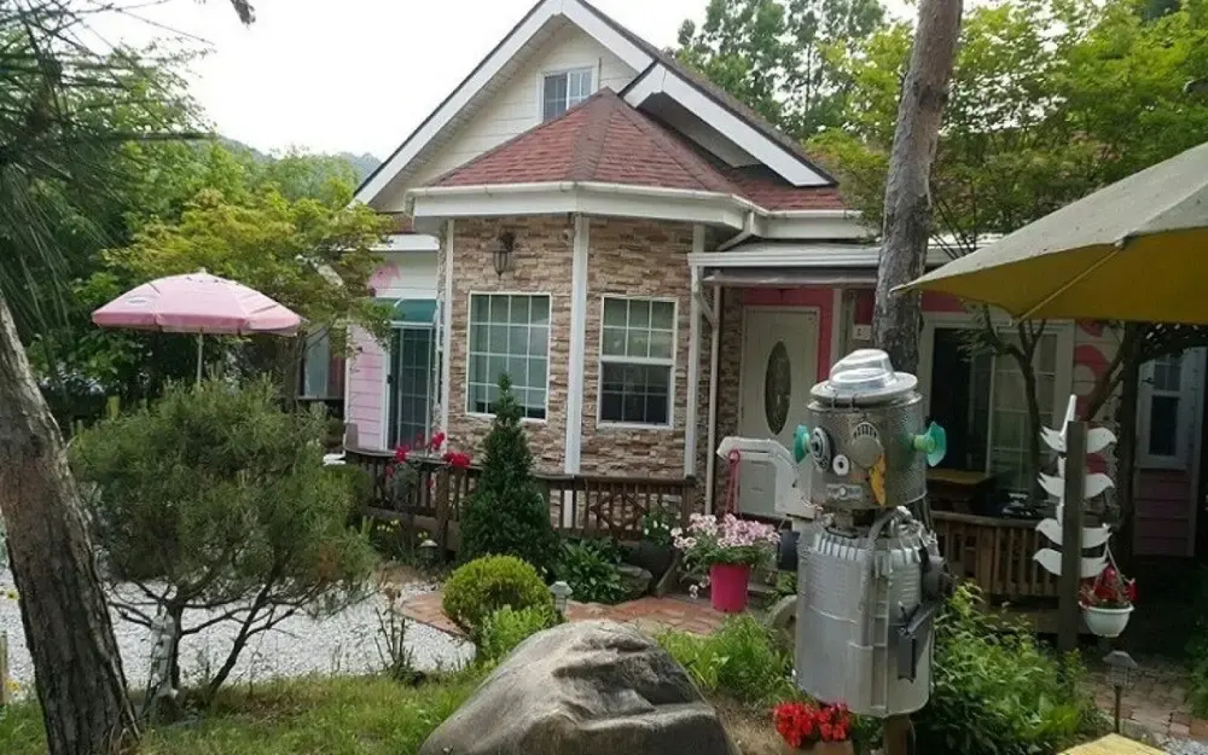 Yangpyeong Cezanne Gallery Pension