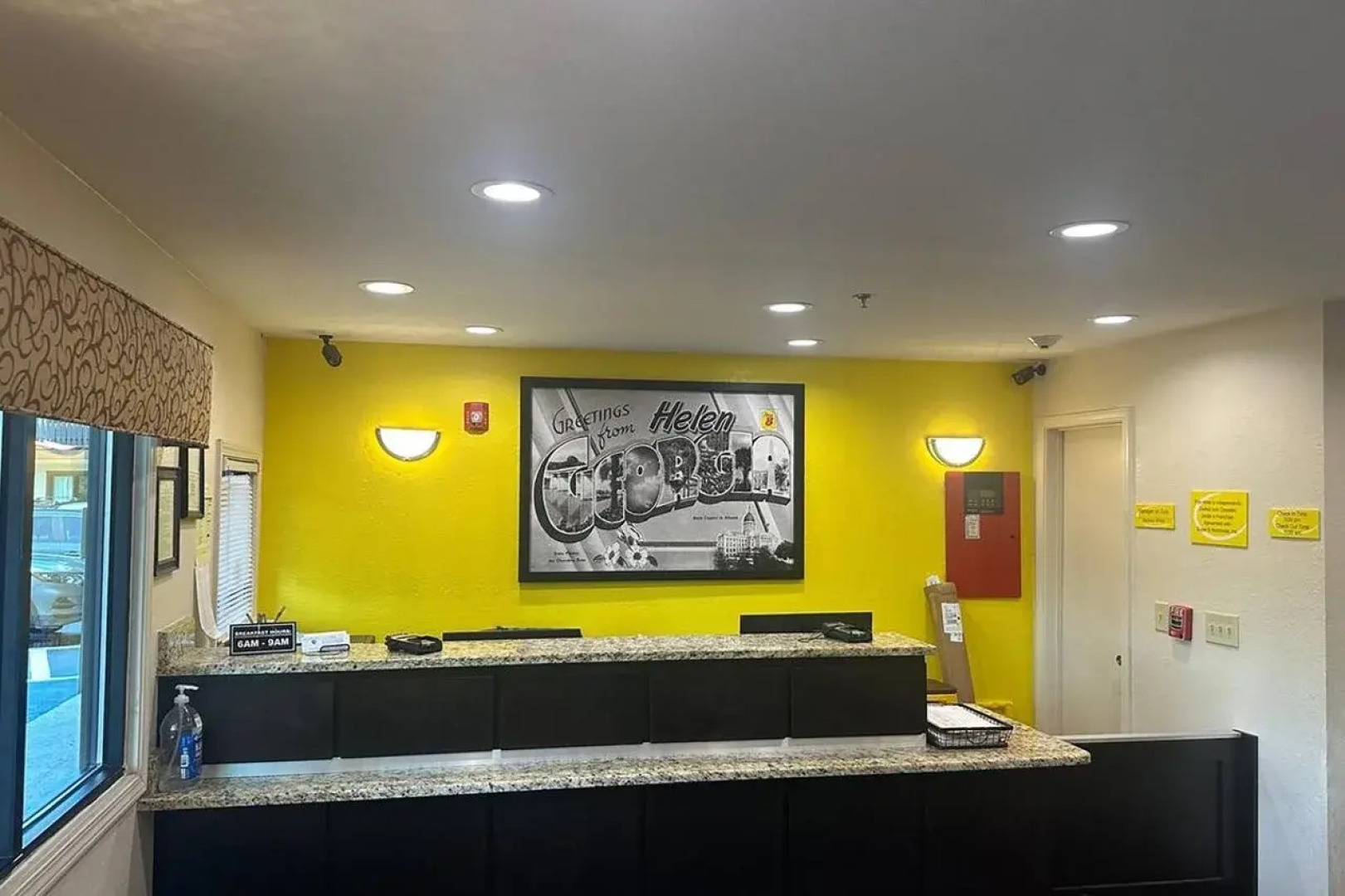 Super 8 by Wyndham Helen