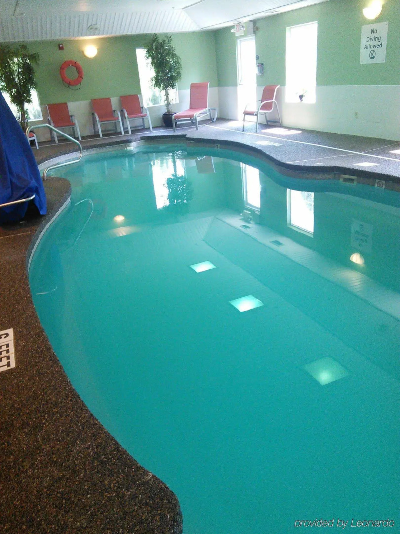 Holiday Inn Express Hotel & Suites Brattleboro by IHG