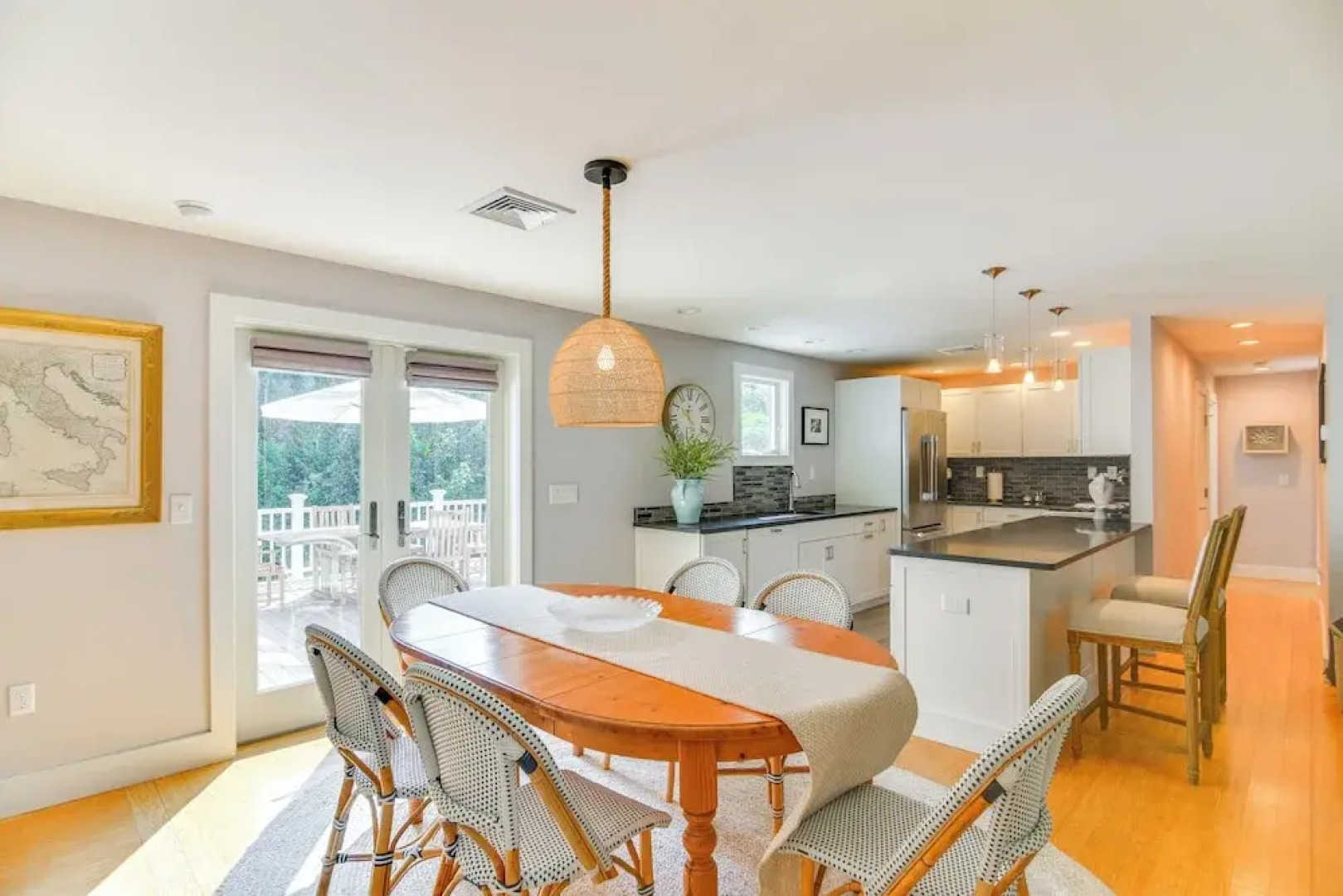 Coastal-modern Home < 3 Mi to Charlestown Beach!