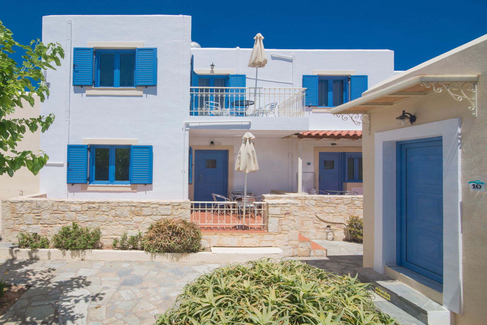 Lofos Apartments