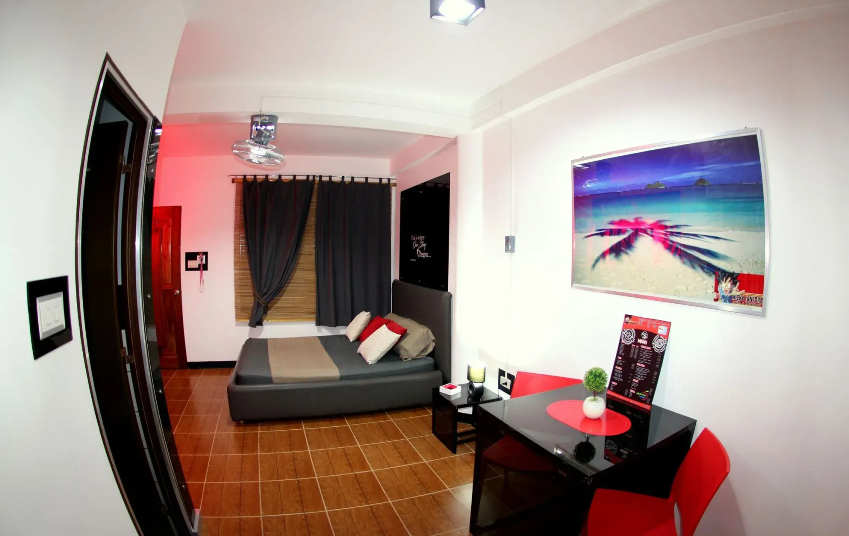 Micky Santoro Hotel & Restaurant