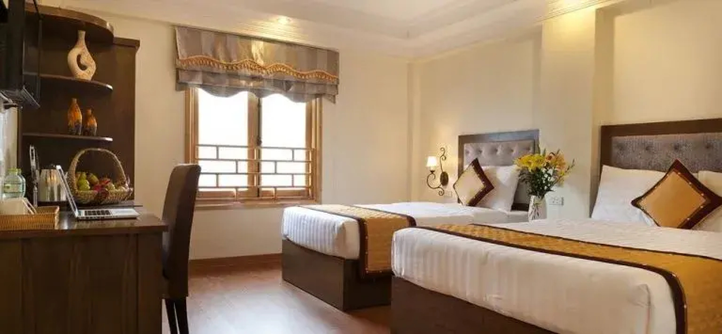 Eden Mountain View Hotel