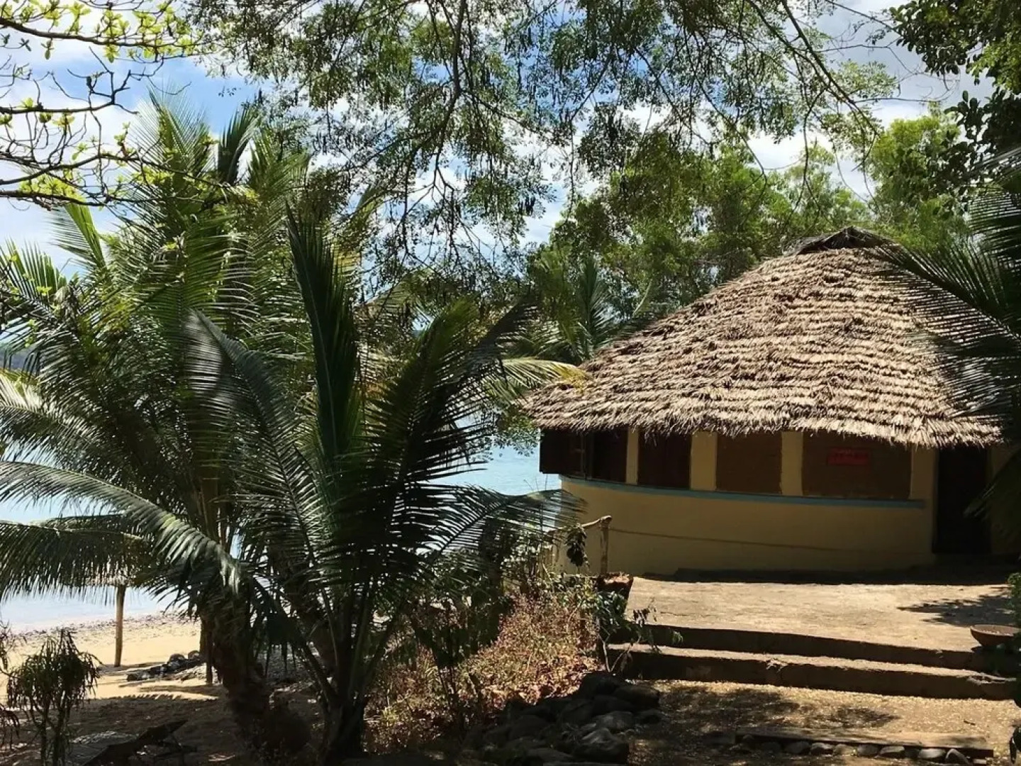 Moheli Laka Lodge