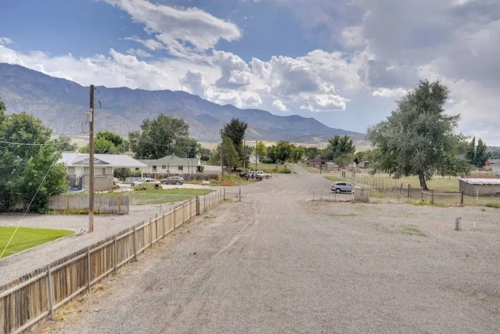 Chic Utah Getaway w/ Fireplace, Sauna & 2 Decks!