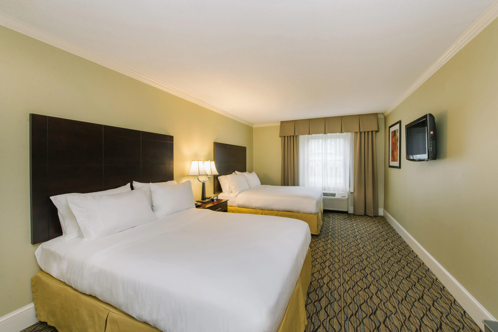 Holiday Inn Express & Suites Merrimack