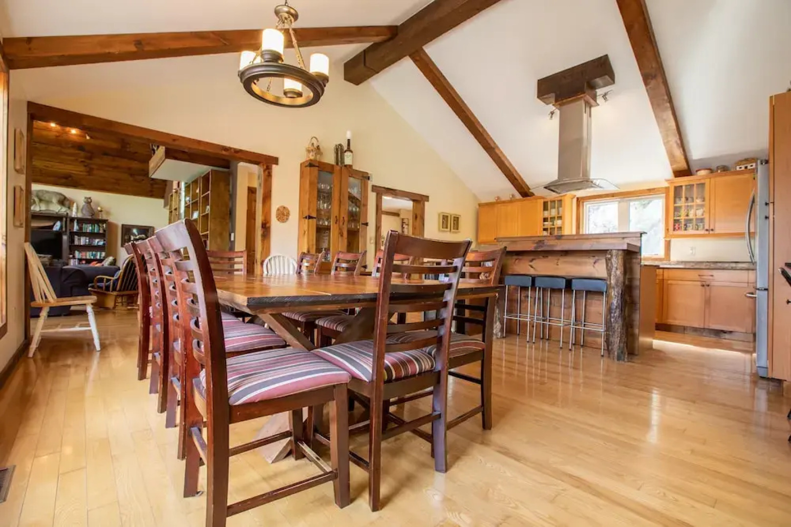 Winsome Silver Lake Perfect for family groups!