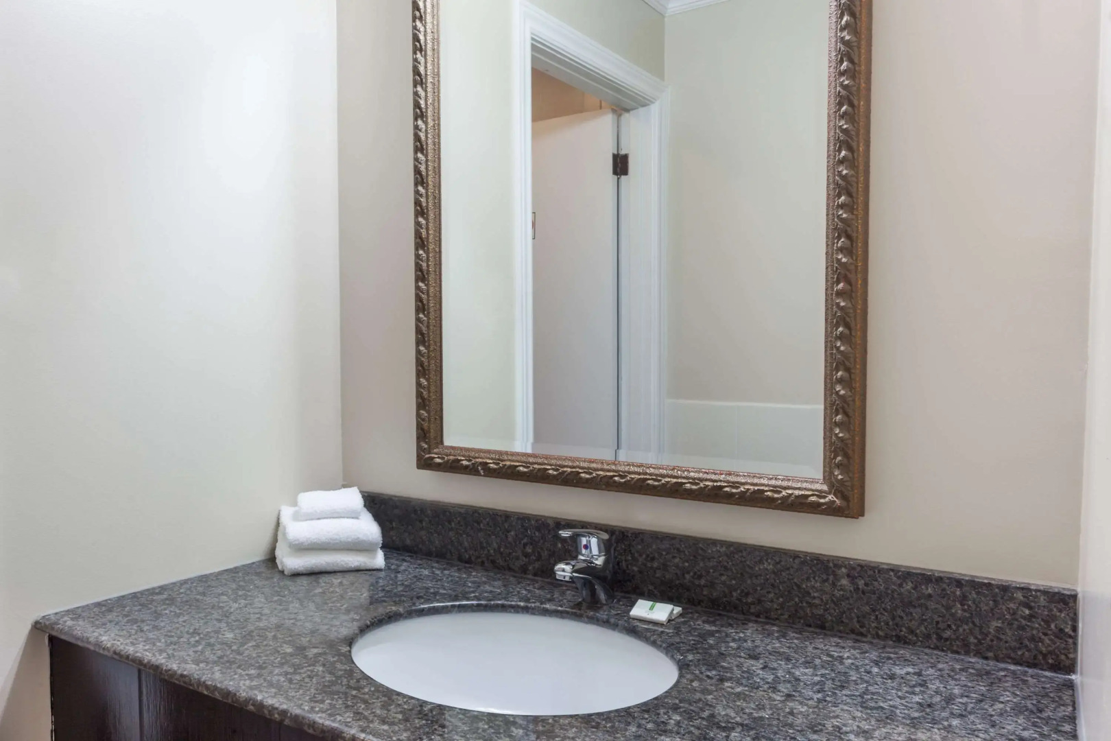 Super 8 by Wyndham Kirkland Lake