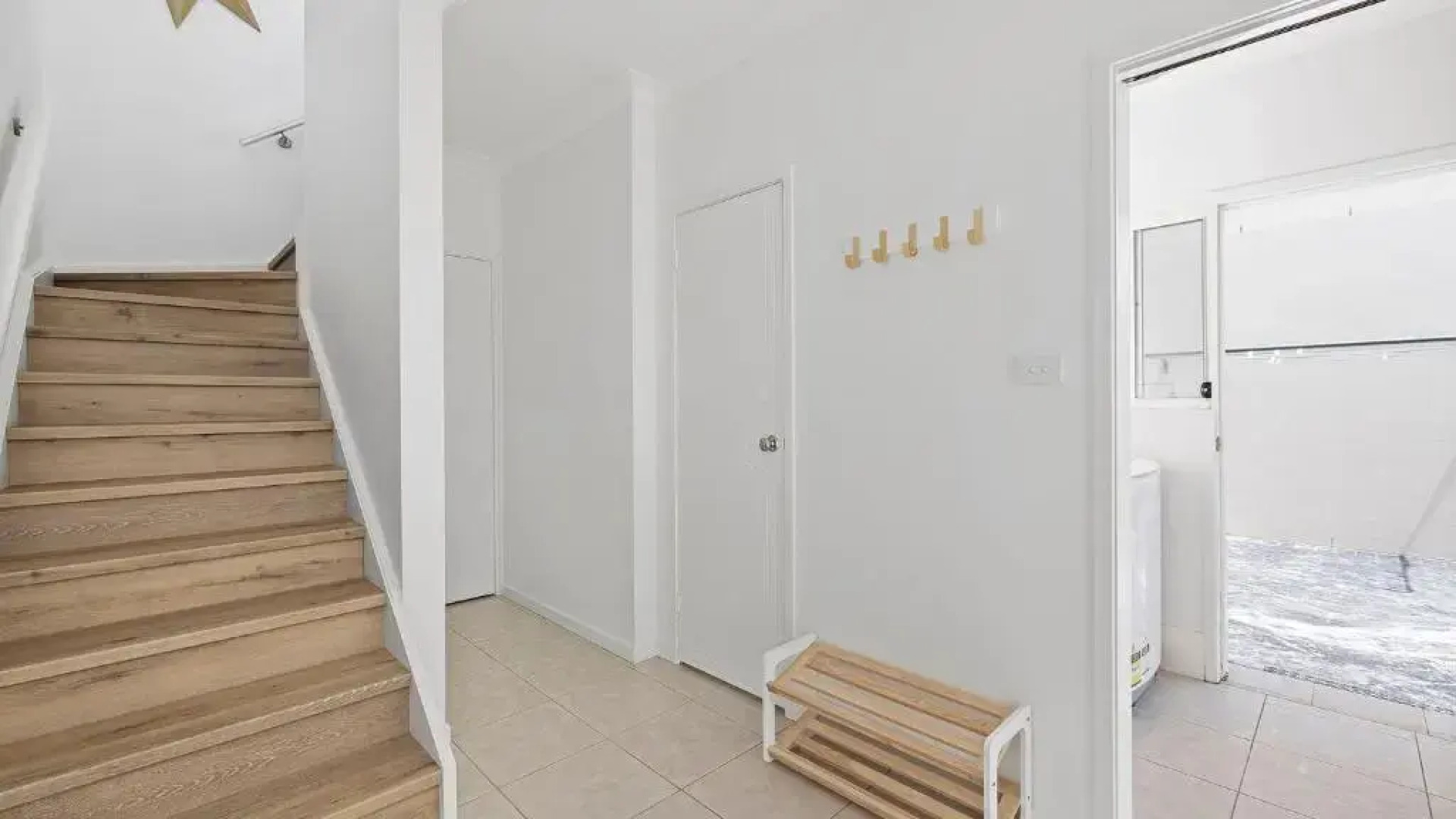 Absolute Waterfront @ Anna Bay