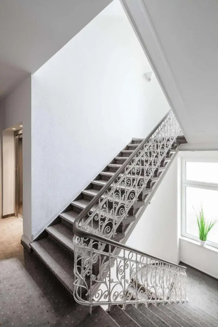 Star-Apart Hansa Hotel