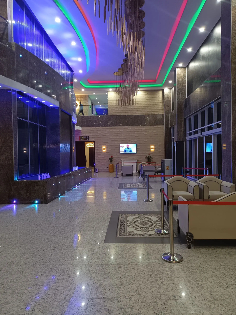 Osborn La-Palm Royal Resort