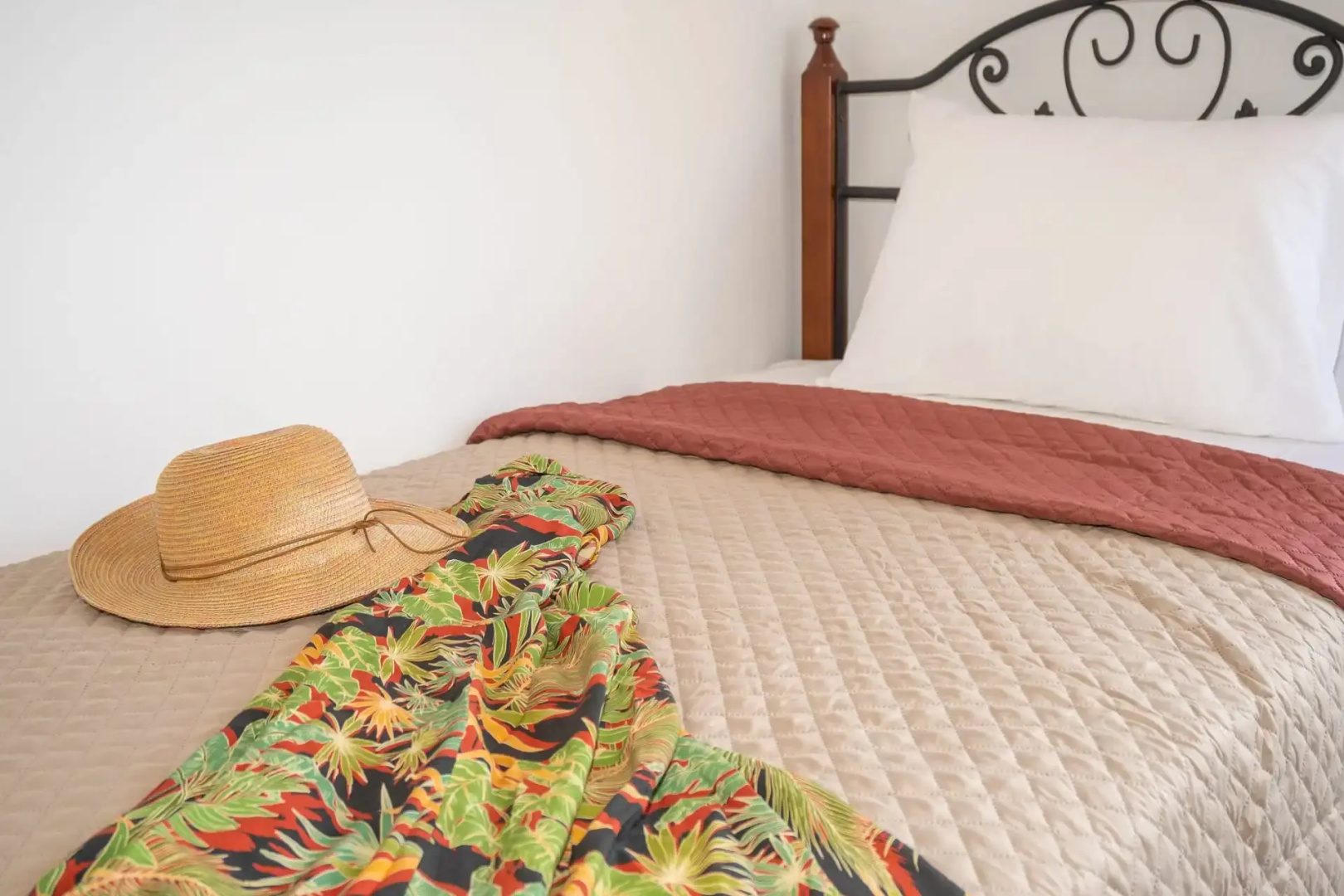 Almy Beach Hotel