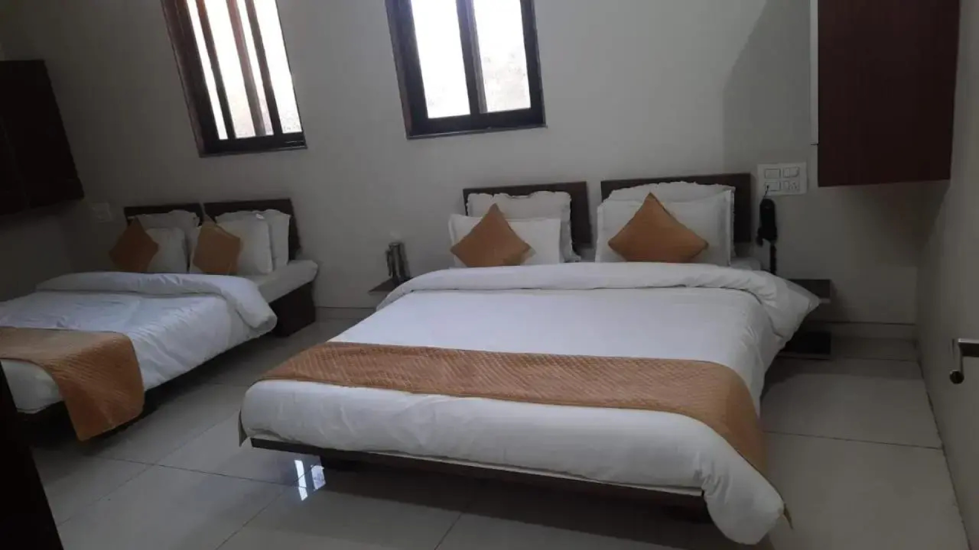 Hotel indrani