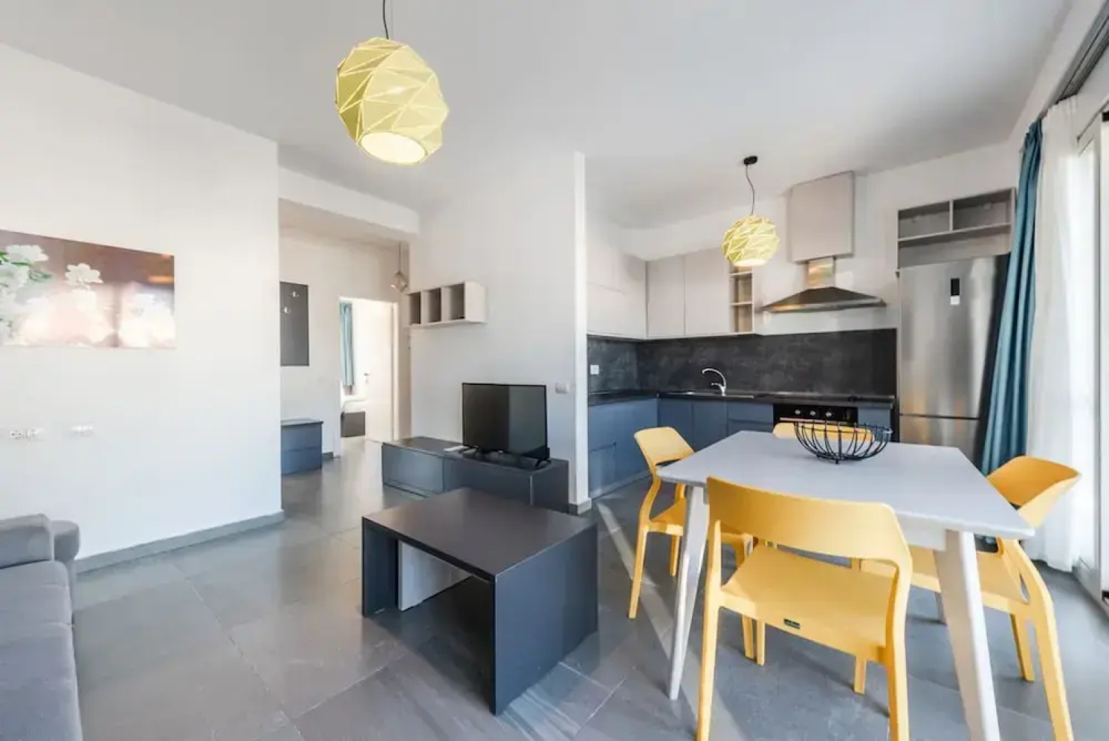 2-br Apartment by the Beach - Jasemin