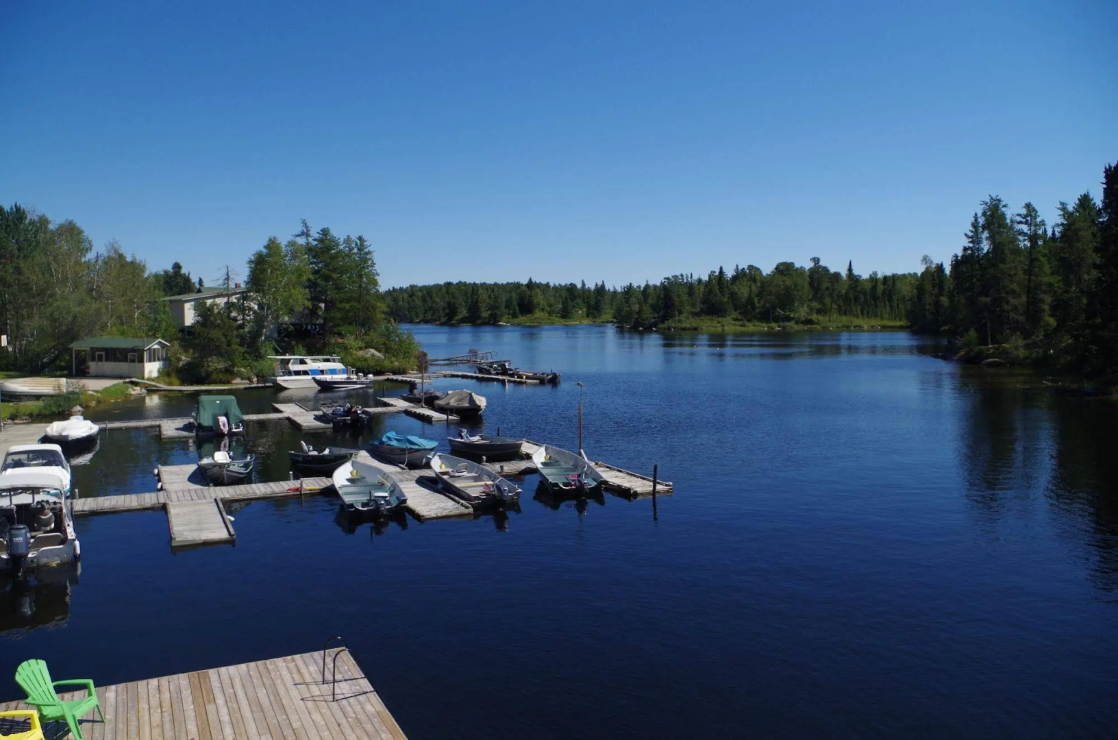 Dogtooth Lake Resort