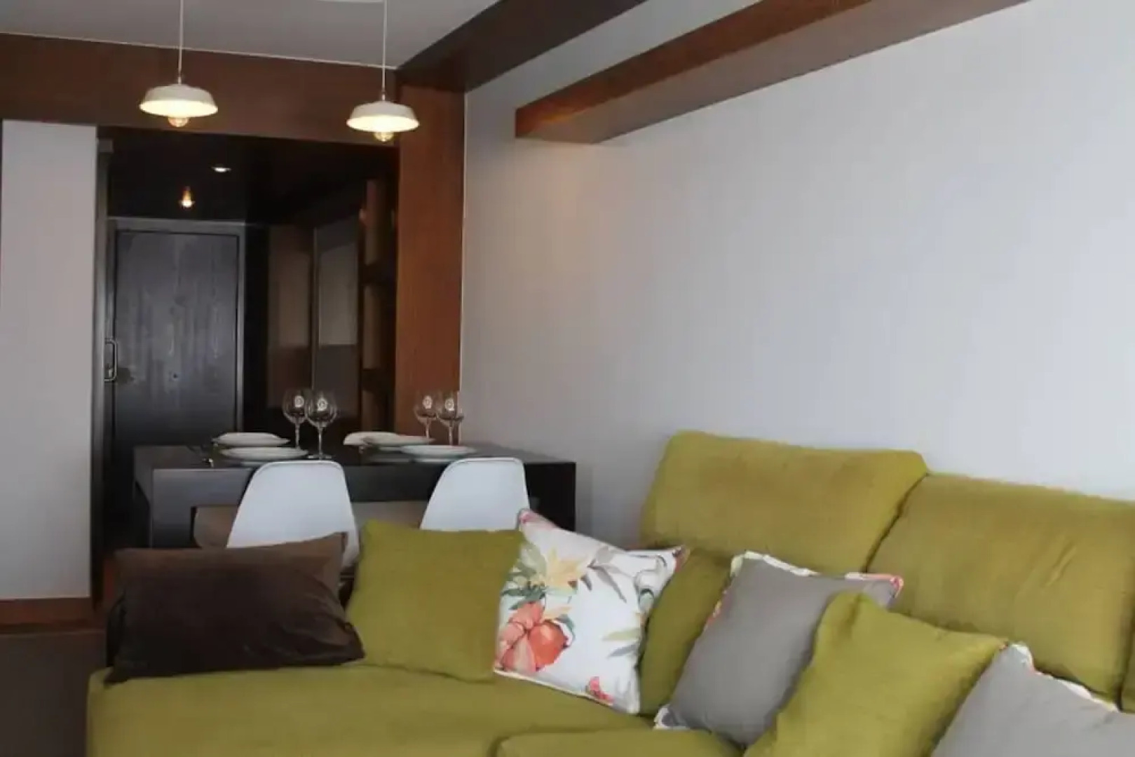 Apartment - 3 Bedrooms with WiFi - 107786