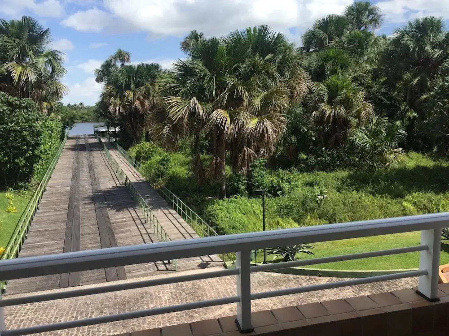 Apartamento no Condomínio Lençois Flat - 201 bloco Atins