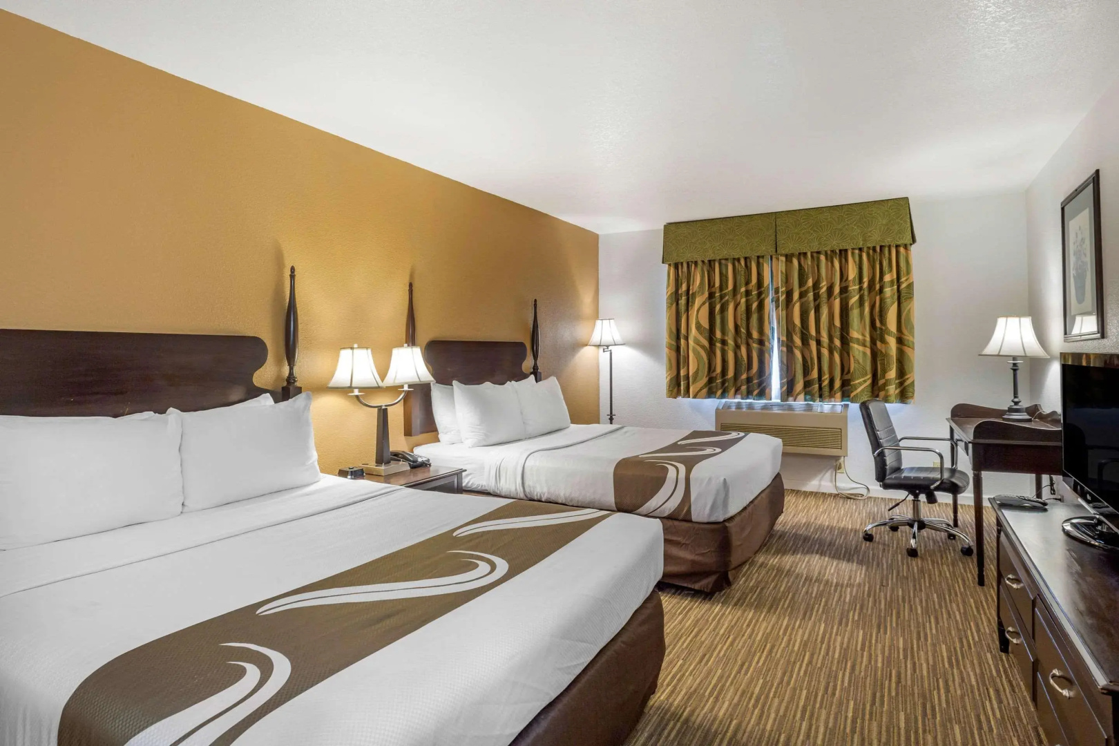 Quality Inn & Suites Tulare