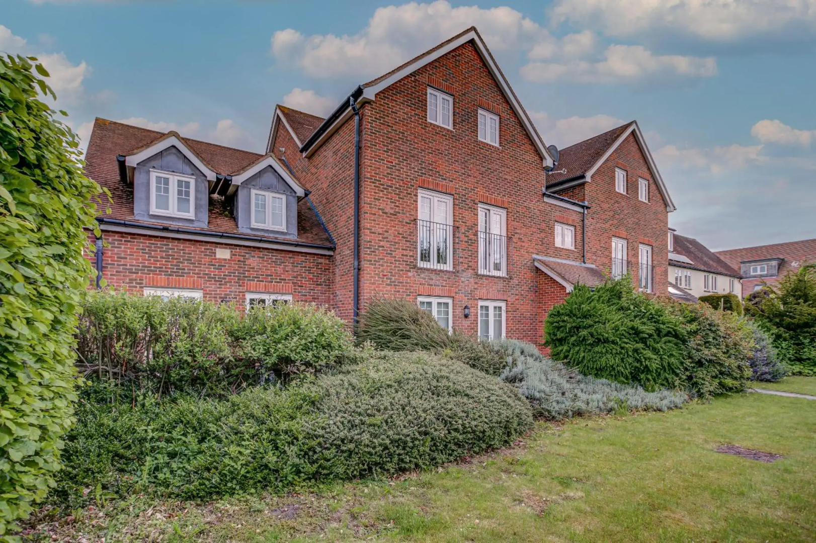 Vanbrugh Serviced Apartment