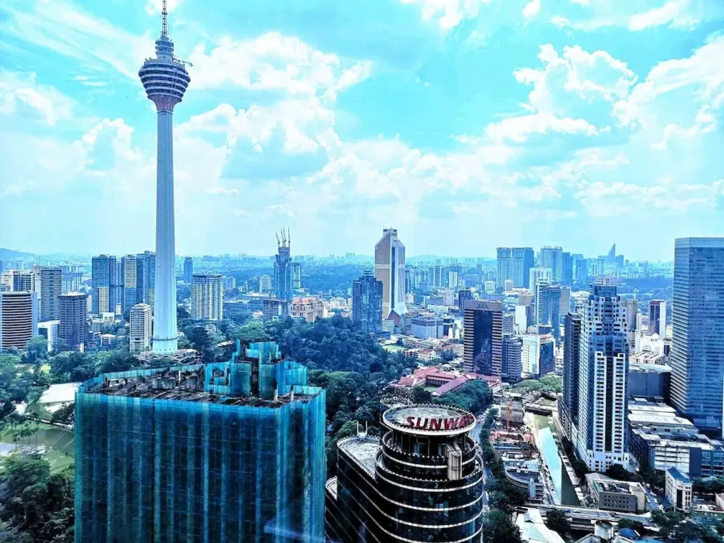 Platinum KLCC Kuala Lumpur by SabaSuites 