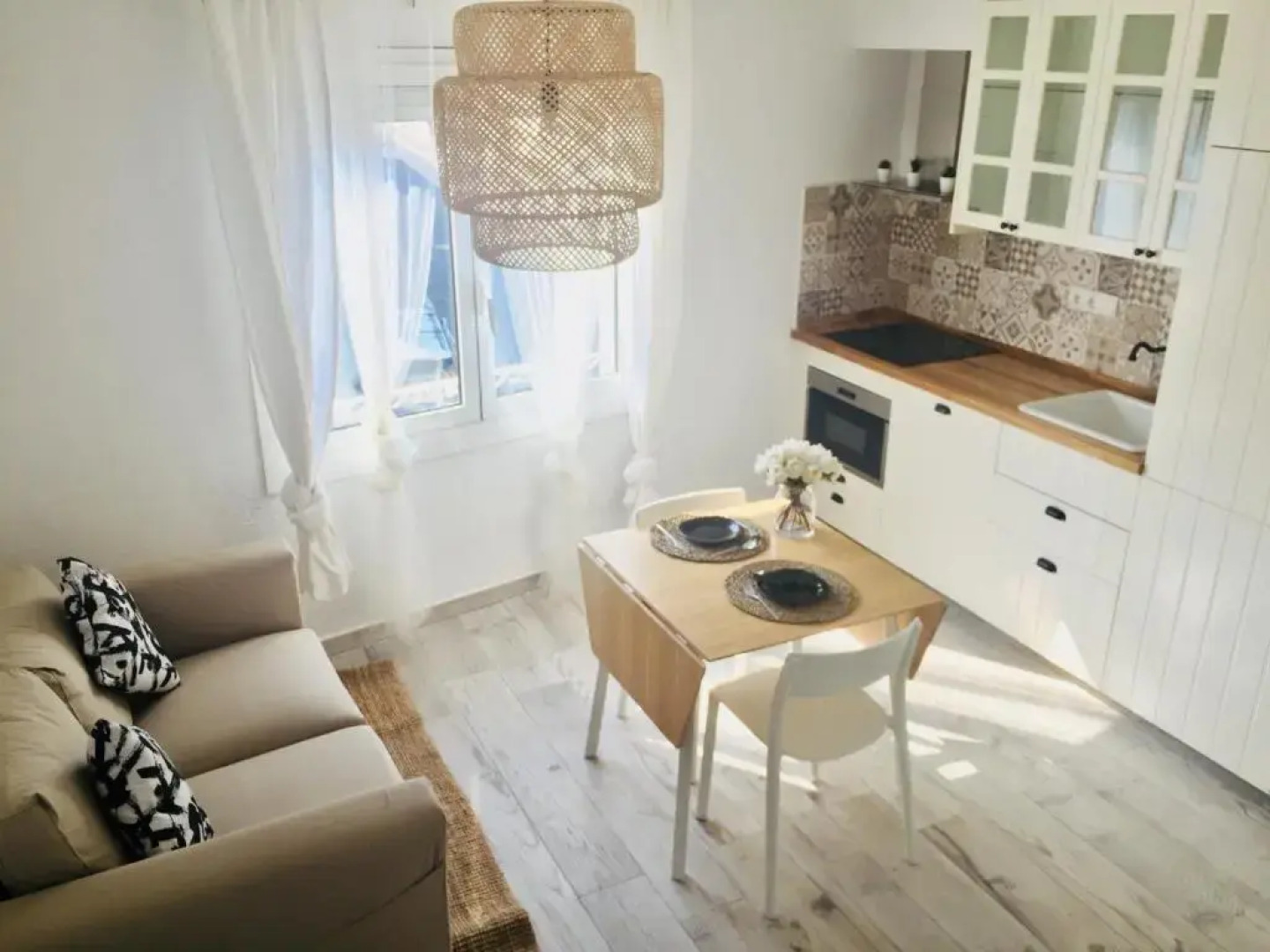 Beautiful apartment stylish village house @ Center Cadaqués