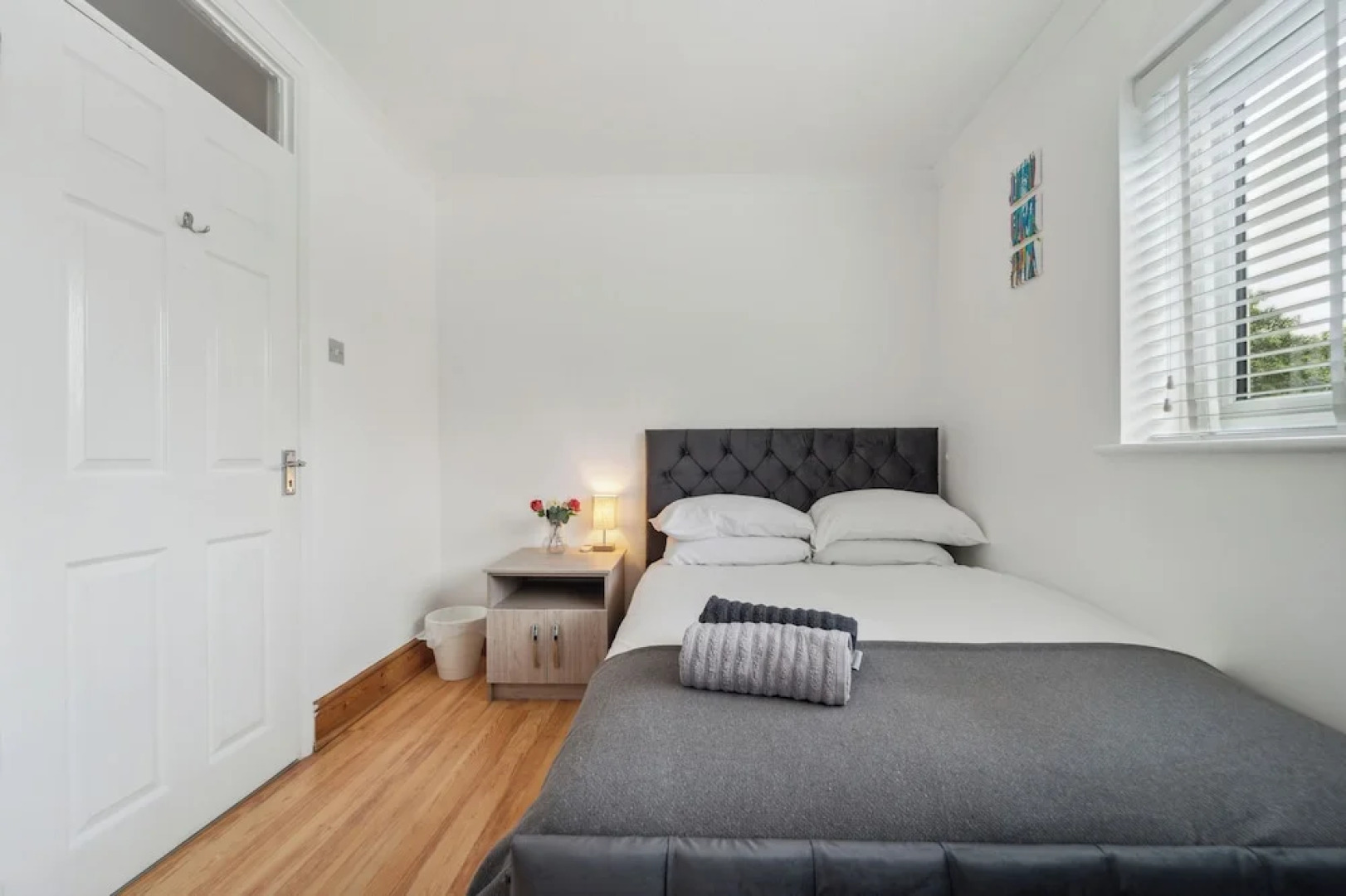 Spacious Home - Sleeps 10 - Free Parking - Pets